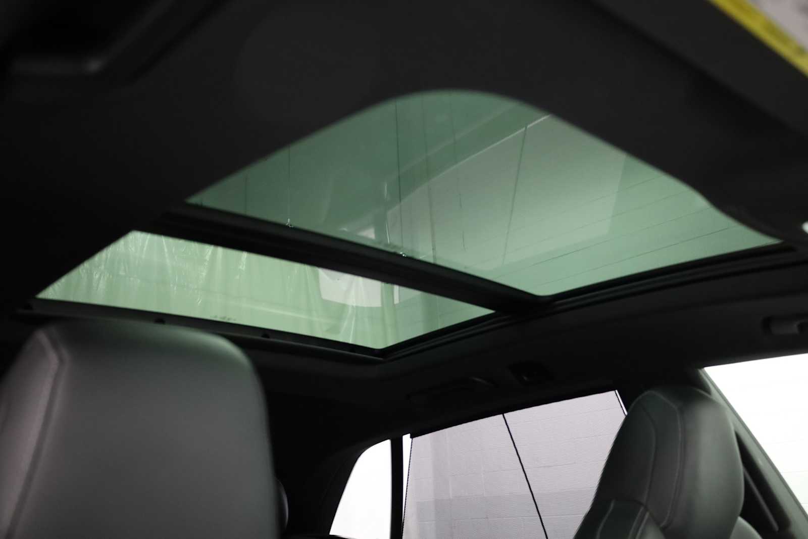 2023 Audi SQ8 Premium Plus photo 2