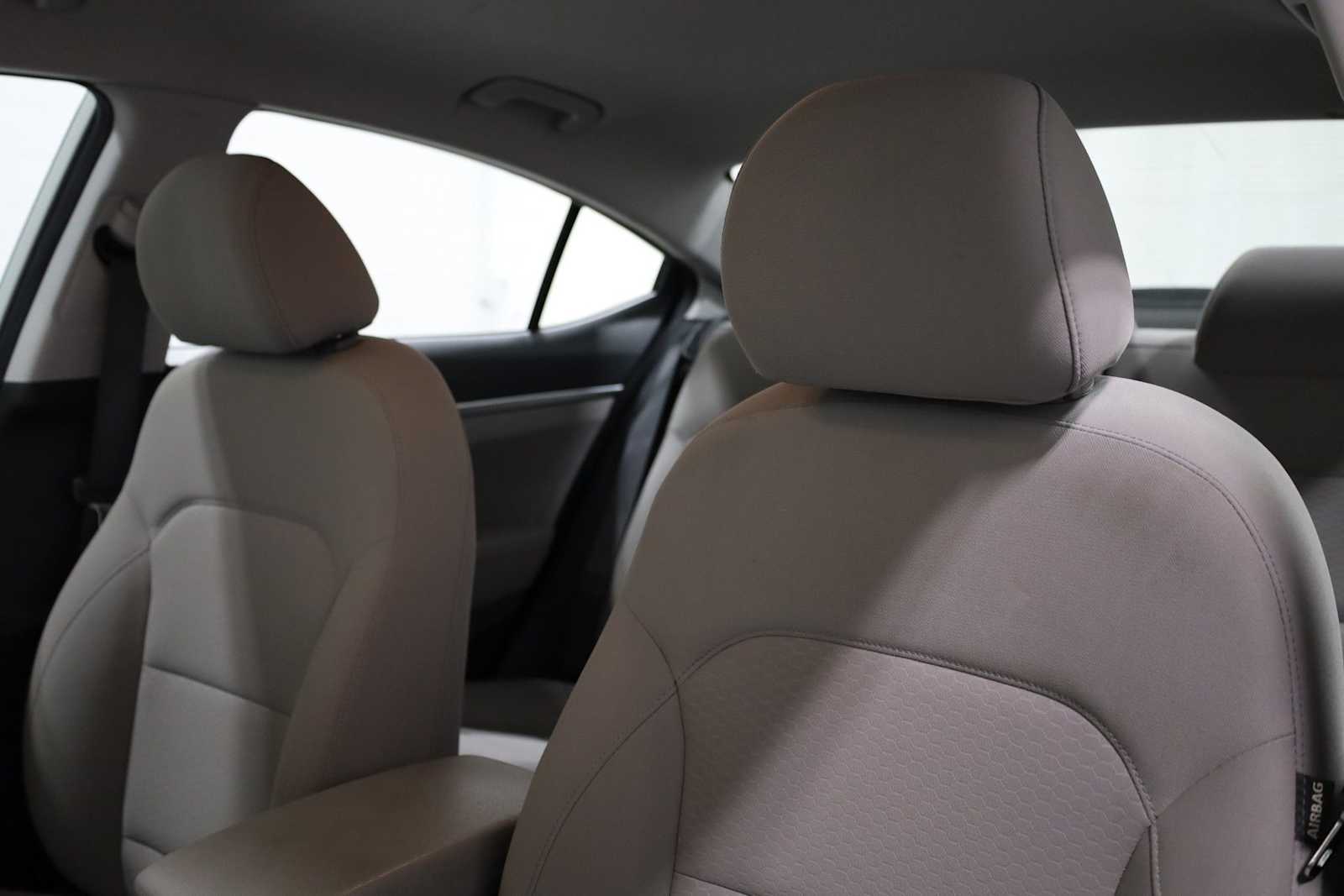 Thumbnail: 2020 Hyundai Elantra - 17