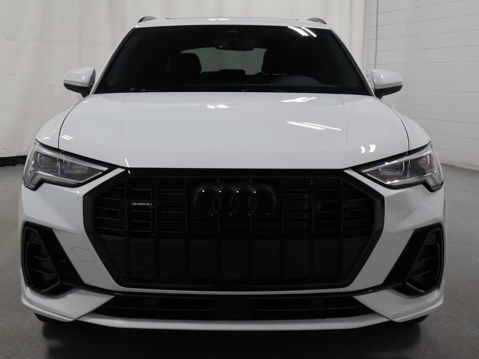 Thumbnail: 2024 Audi Q3 - 14