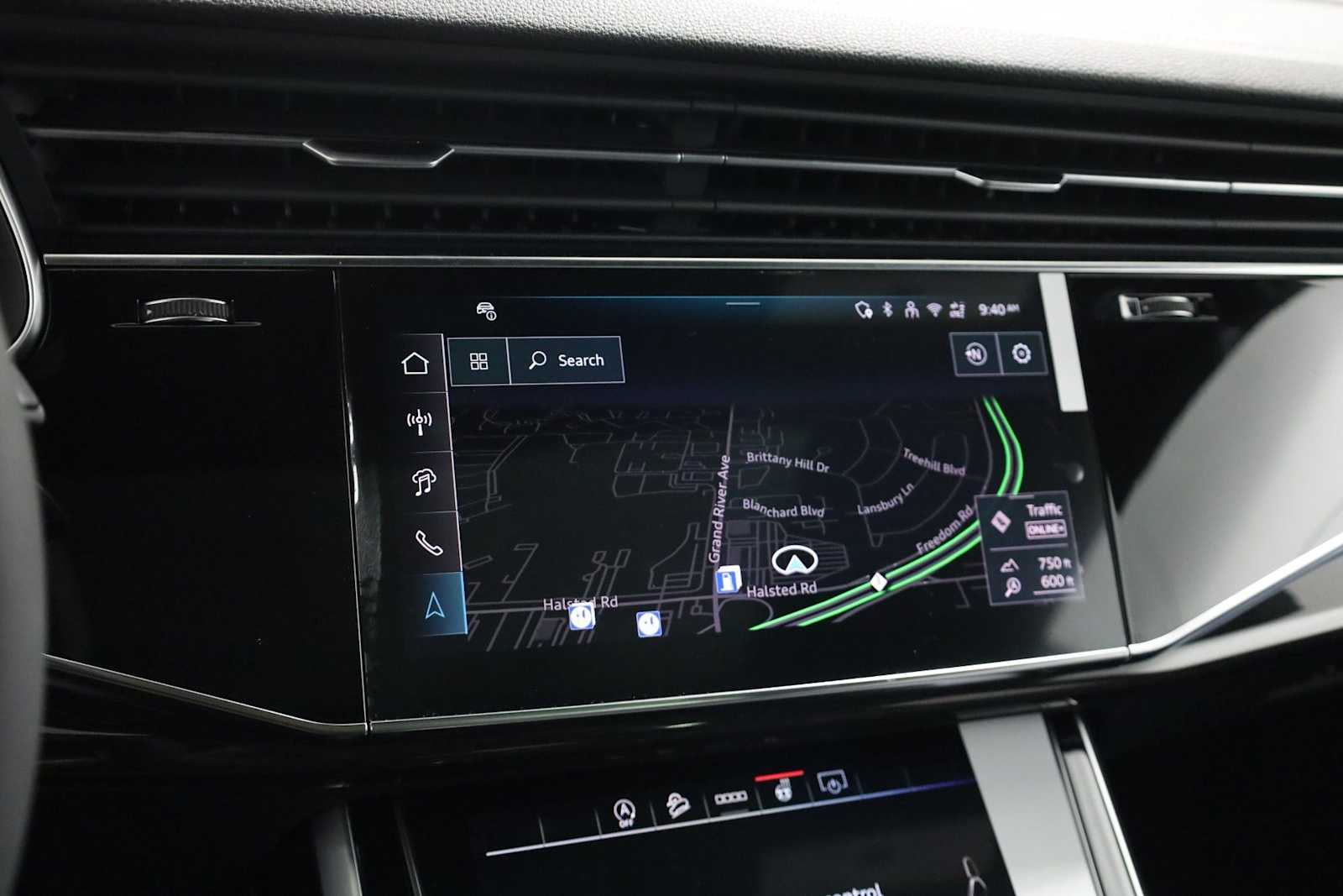 Thumbnail: 2026 Audi Q8 - 31