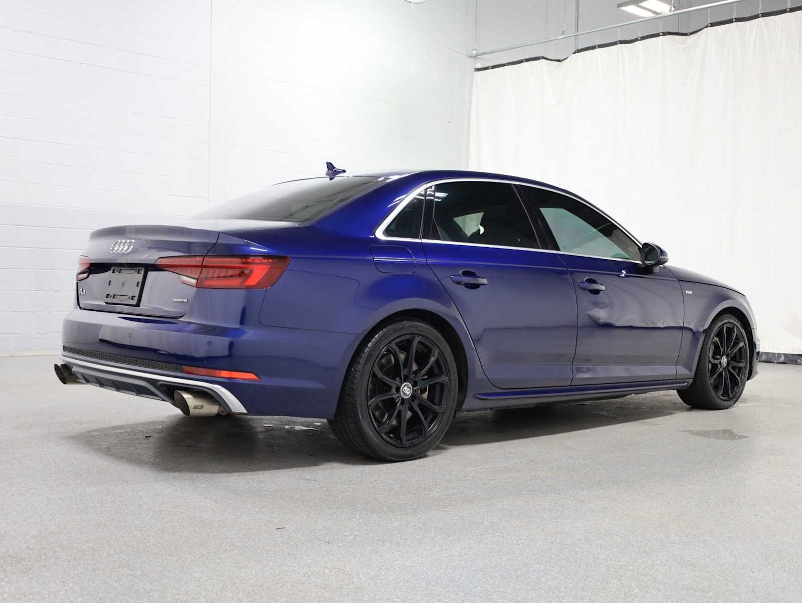 Thumbnail: 2019 Audi A4 - 9