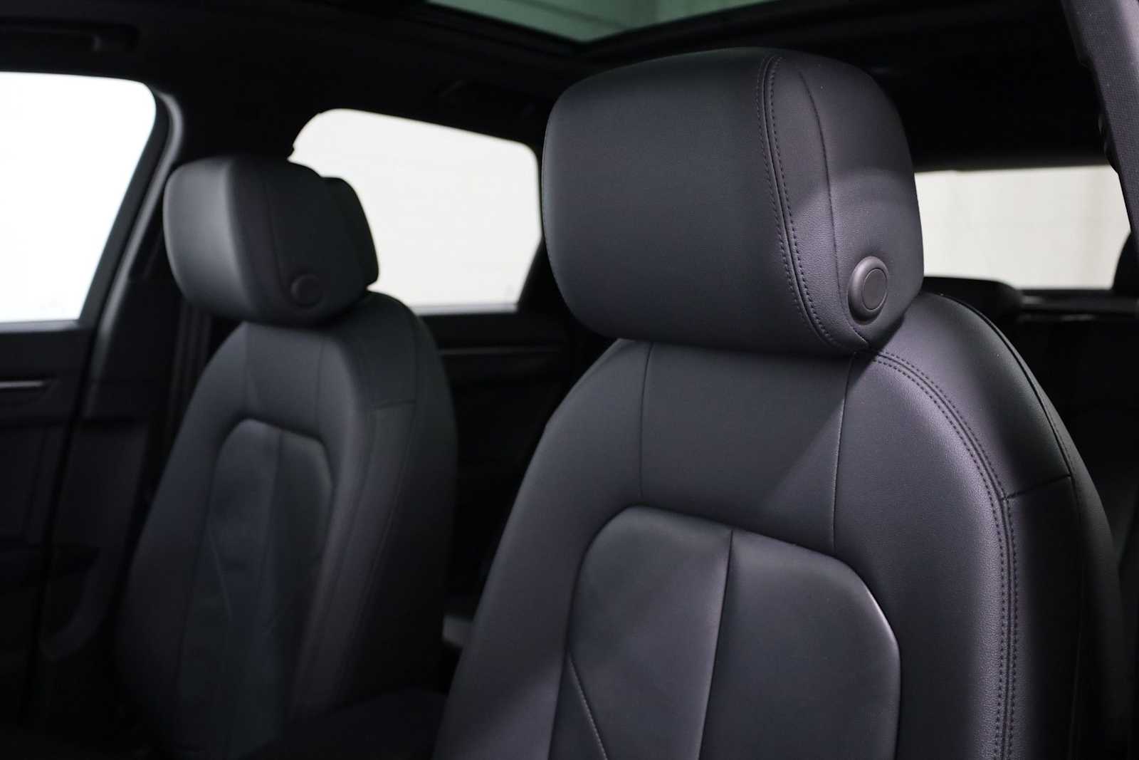 Thumbnail: 2023 Audi Q3 - 17