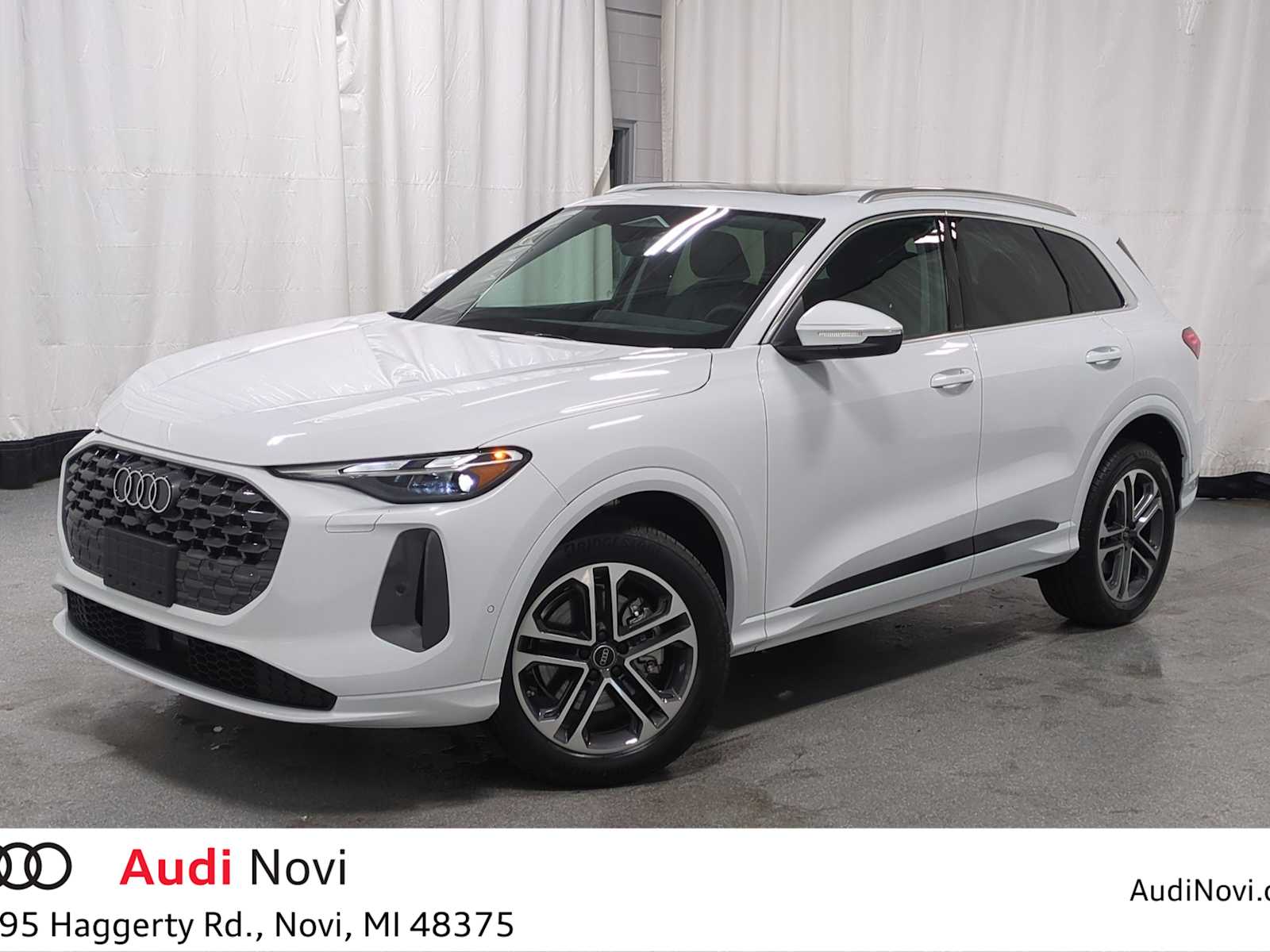 Thumbnail: 2025 Audi Q5 - 1