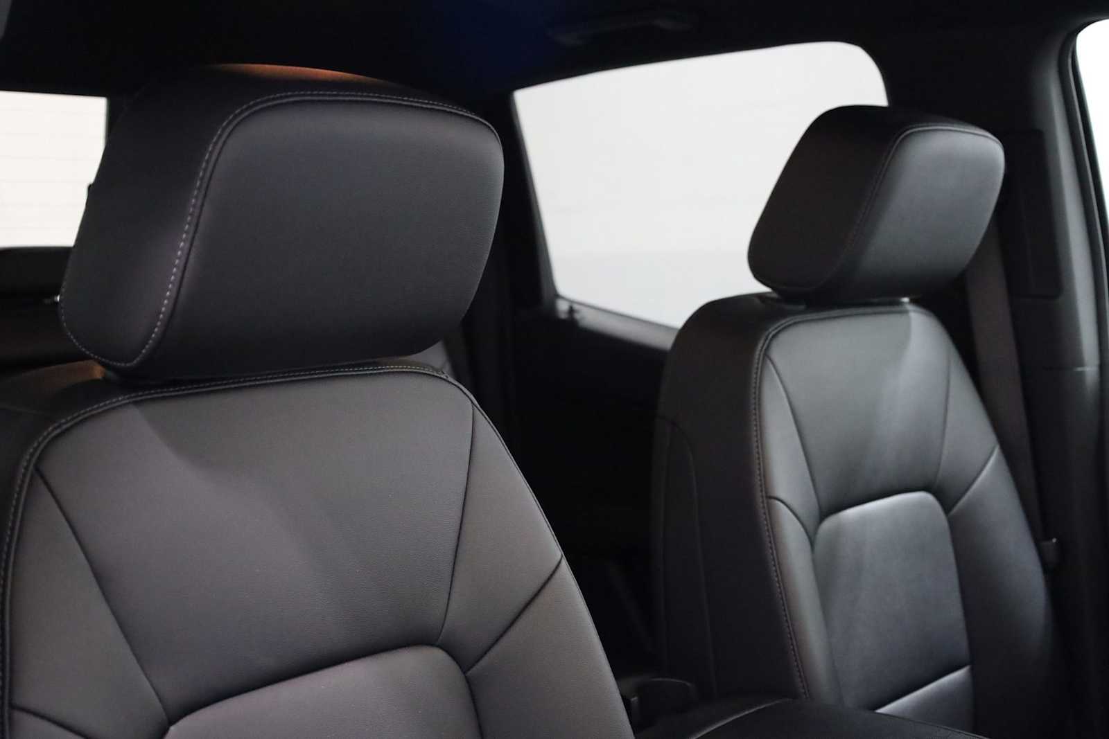 Thumbnail: 2023 Chevrolet Colorado - 19