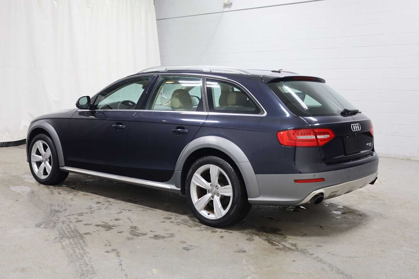 Thumbnail: 2014 Audi Allroad - 3