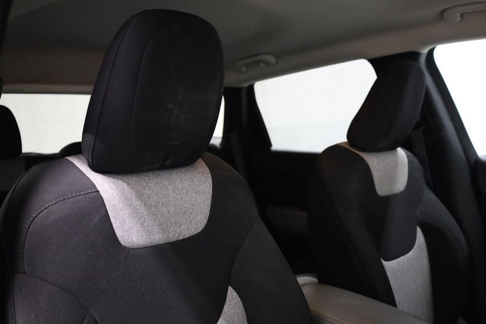 Thumbnail: 2014 Jeep Cherokee - 19