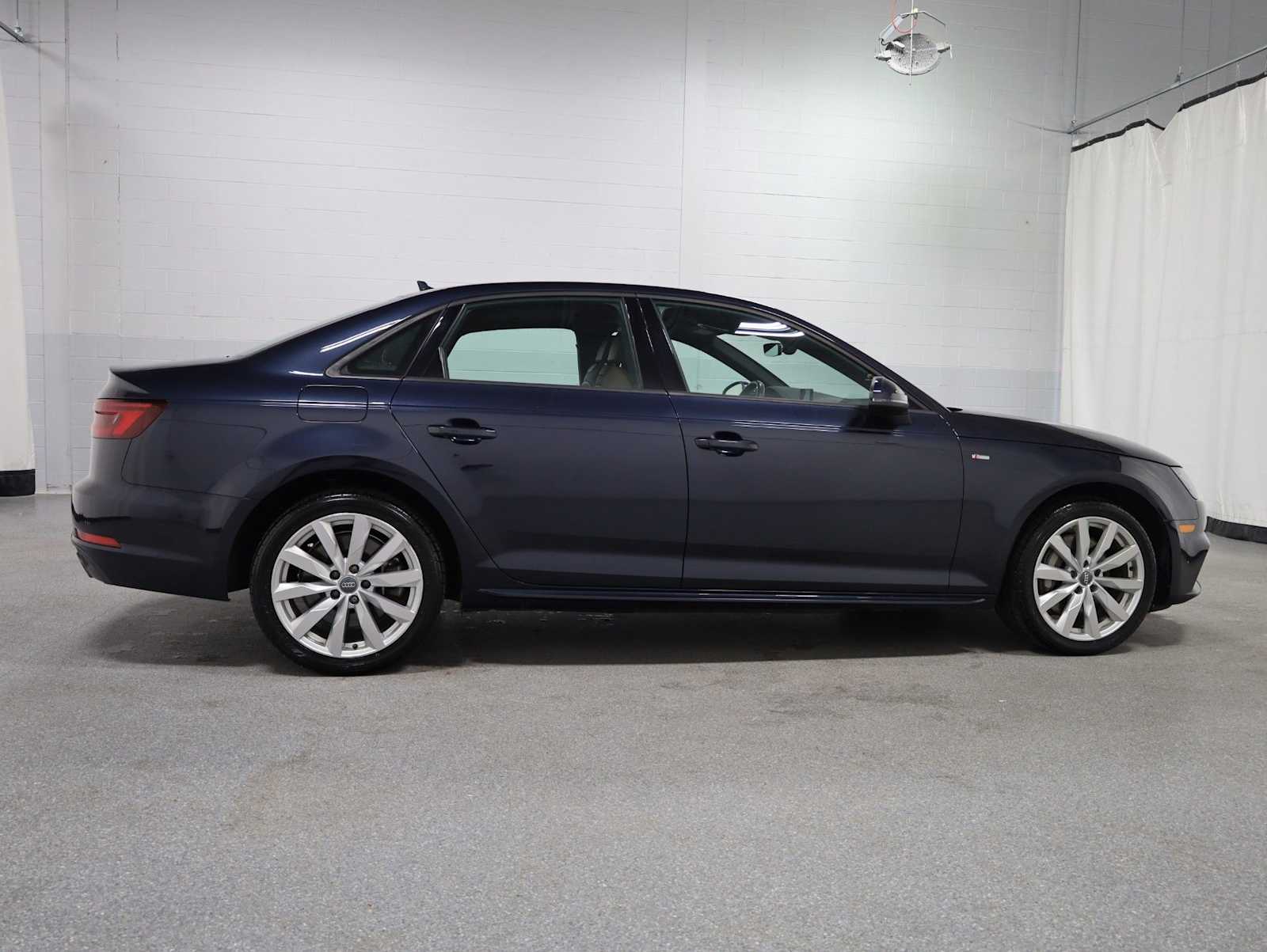 Thumbnail: 2018 Audi A4 - 10