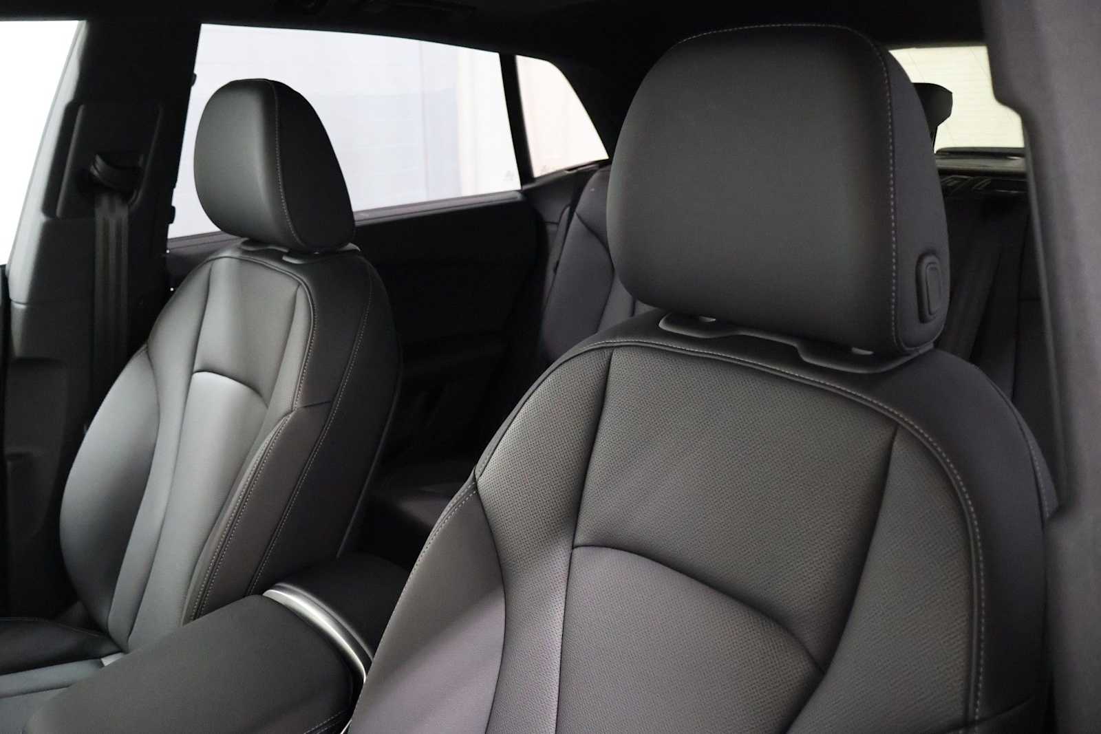 Thumbnail: 2025 Audi Q8 - 18