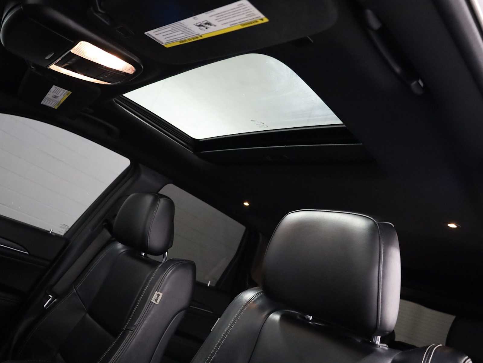 Thumbnail: 2021 Jeep Grand Cherokee - 19