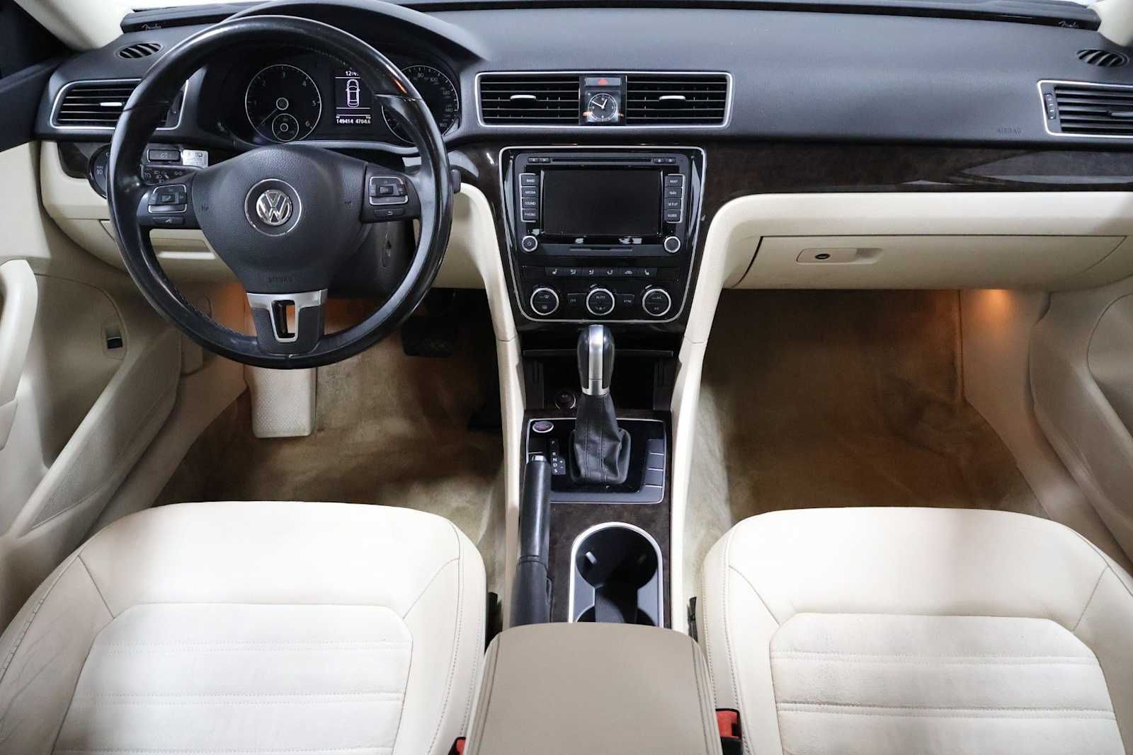 Thumbnail: 2015 Volkswagen Passat - 23