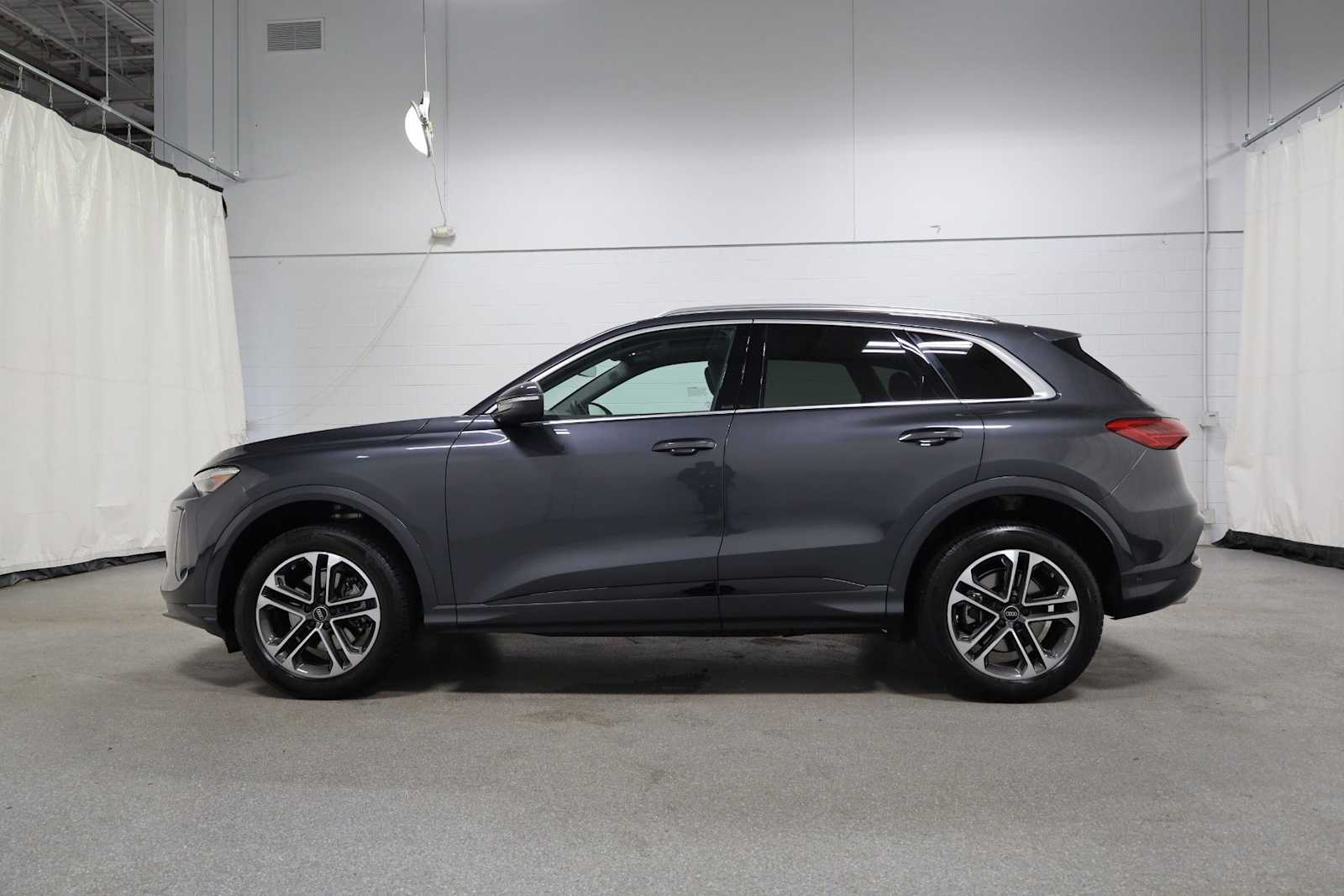 Thumbnail: 2025 Audi Q5 - 2