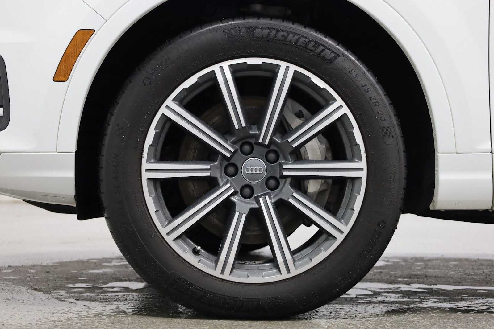 Thumbnail: 2017 Audi Q7 - 38