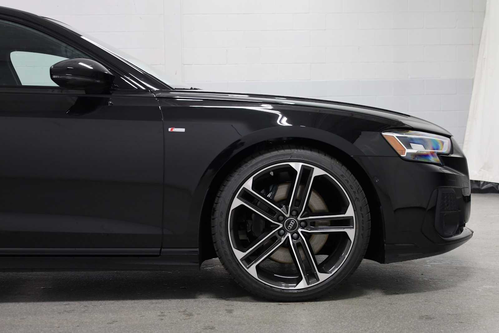 Thumbnail: 2025 Audi A8 - 11
