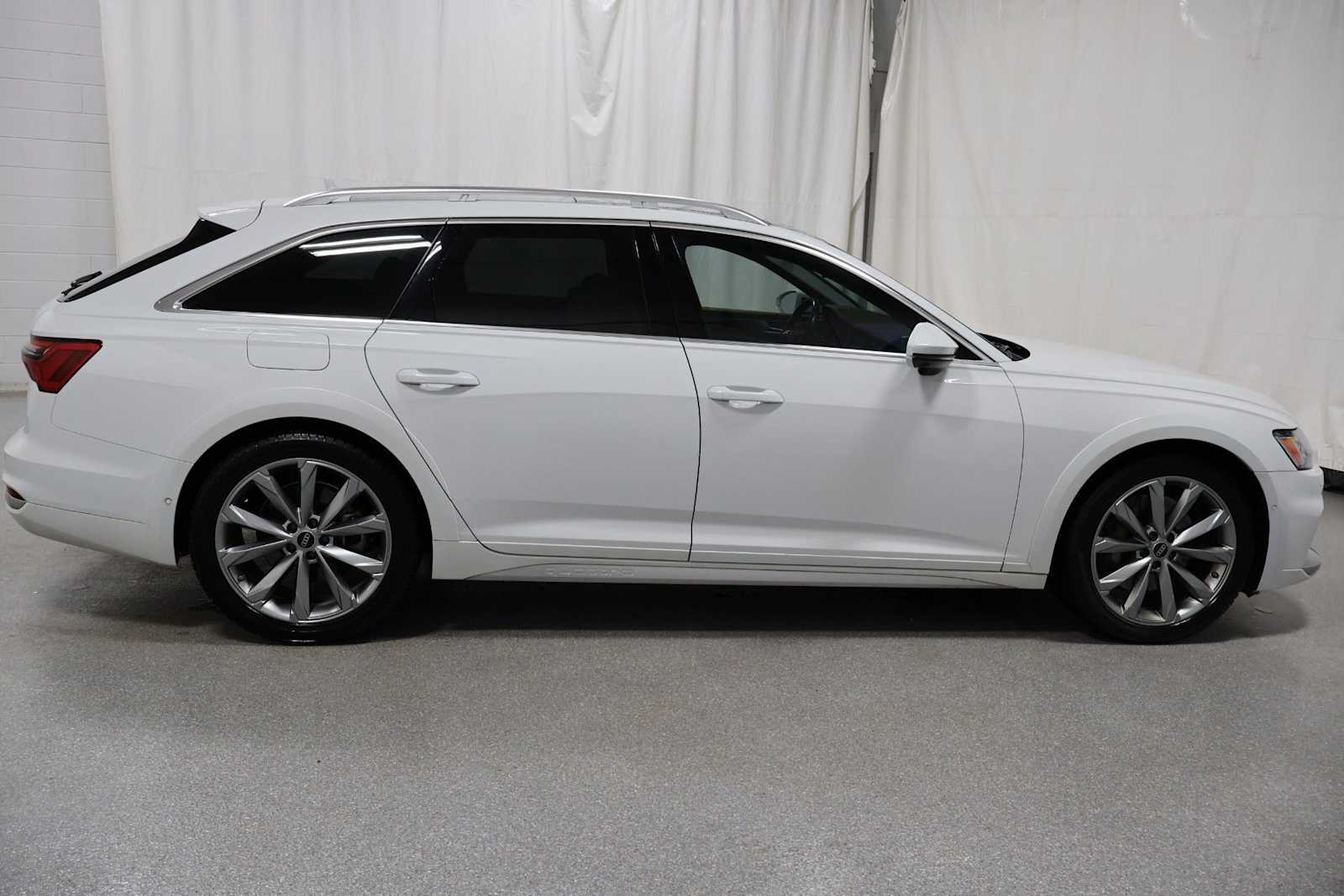 Thumbnail: 2024 Audi A6 - 10