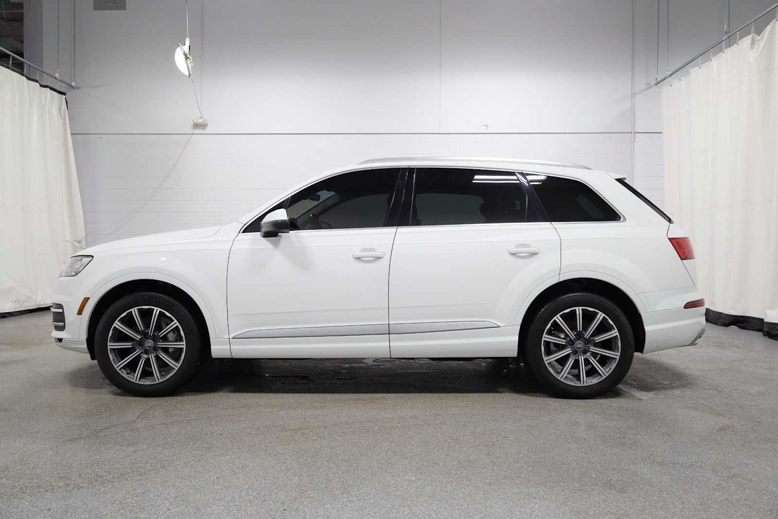 Thumbnail: 2017 Audi Q7 - 2