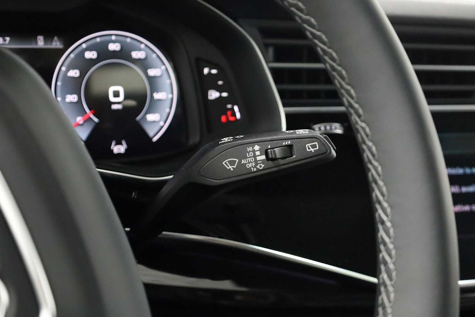 Thumbnail: 2026 Audi Q7 - 28