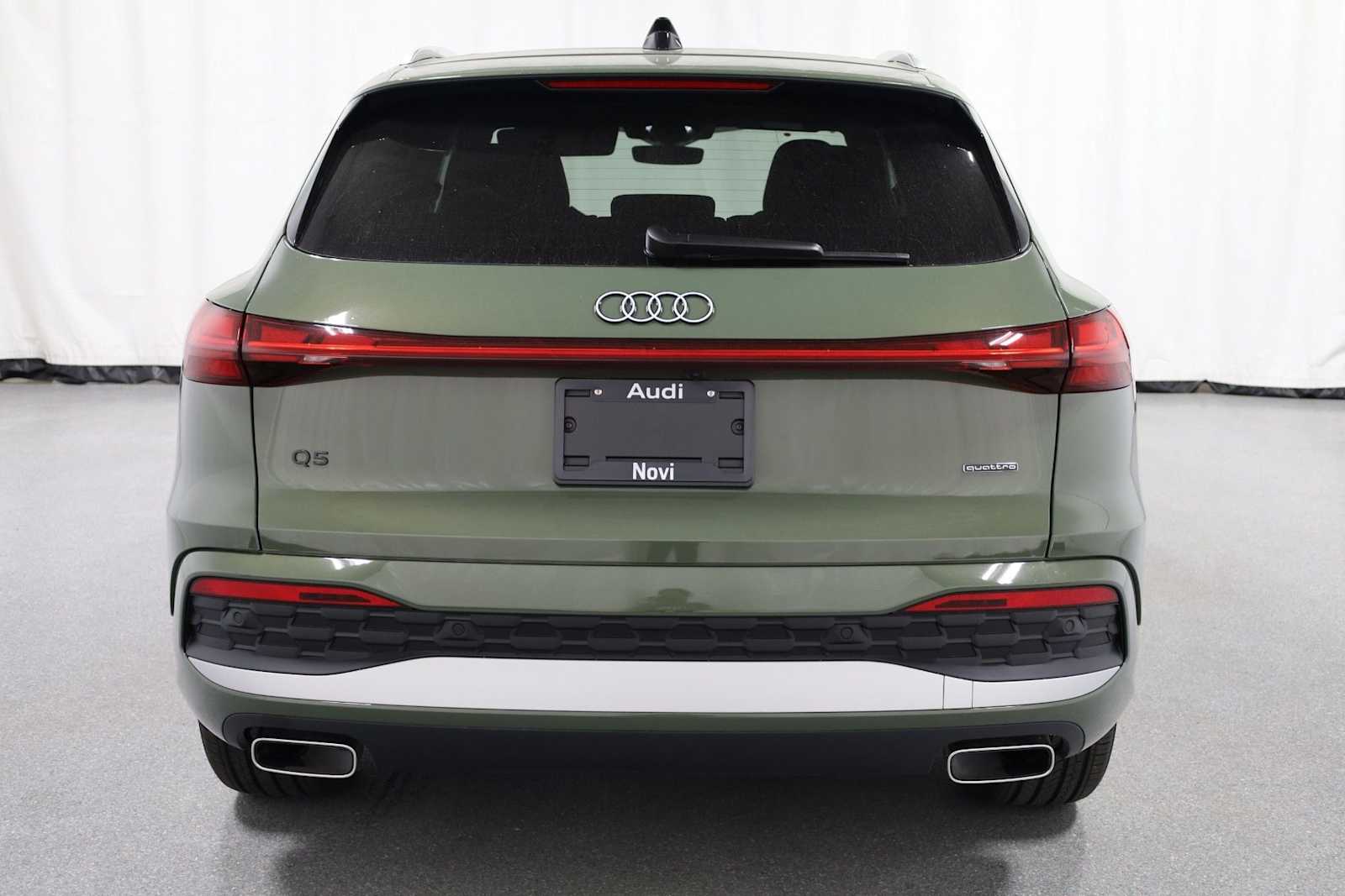 Thumbnail: 2025 Audi Q5 - 7