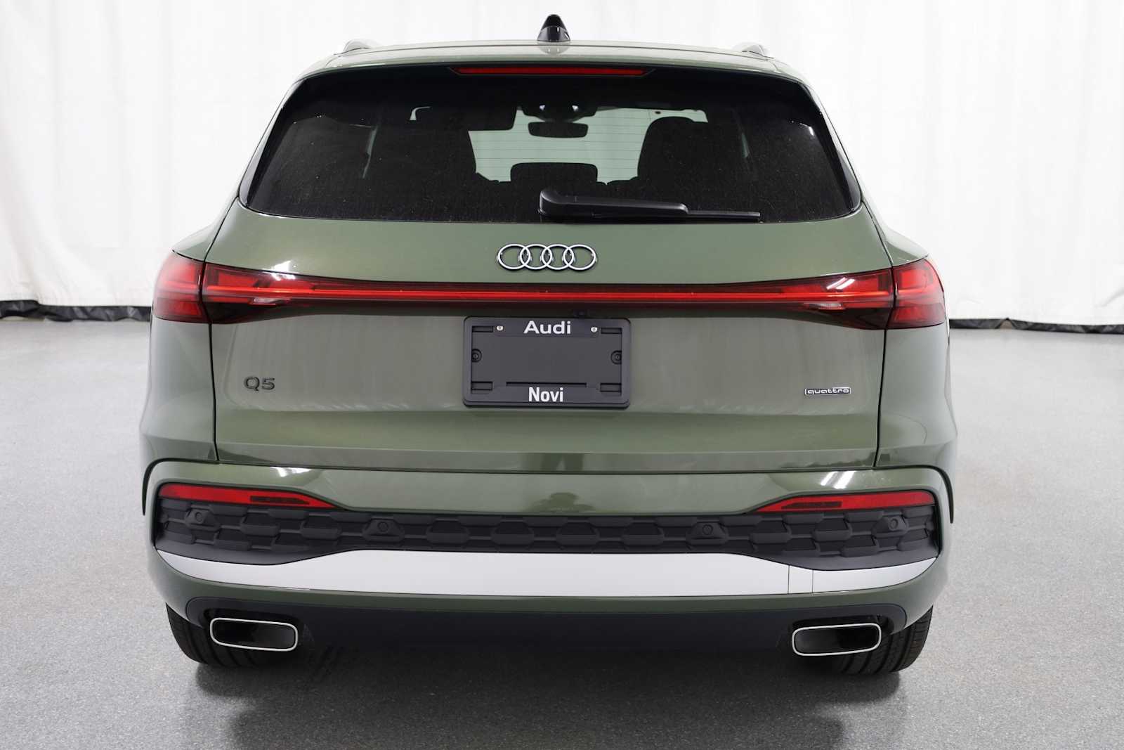 Thumbnail: 2025 Audi Q5 - 7