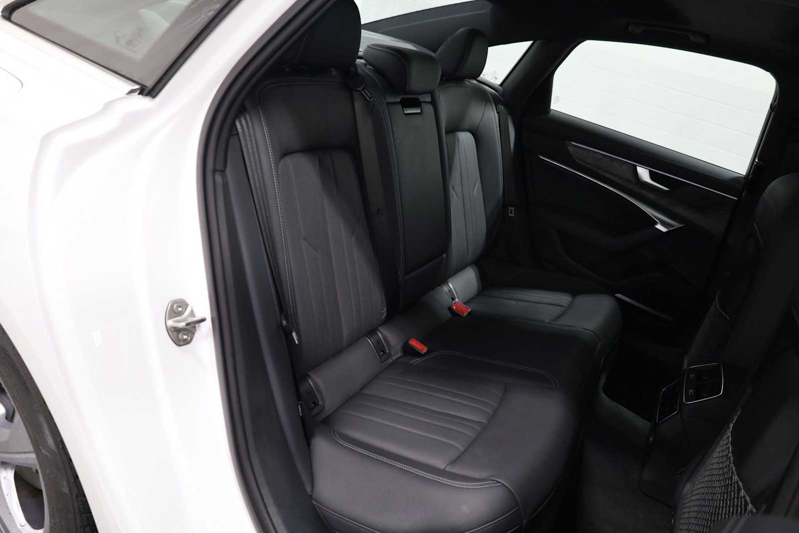 Thumbnail: 2025 Audi A6 - 35