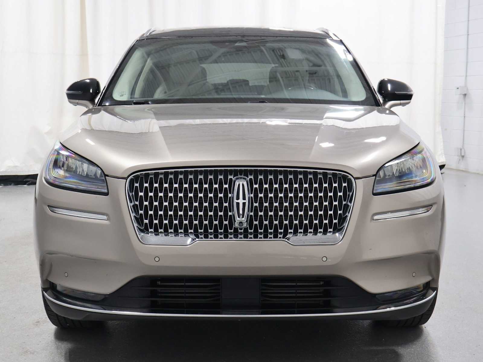 Thumbnail: 2021 Lincoln Corsair - 14