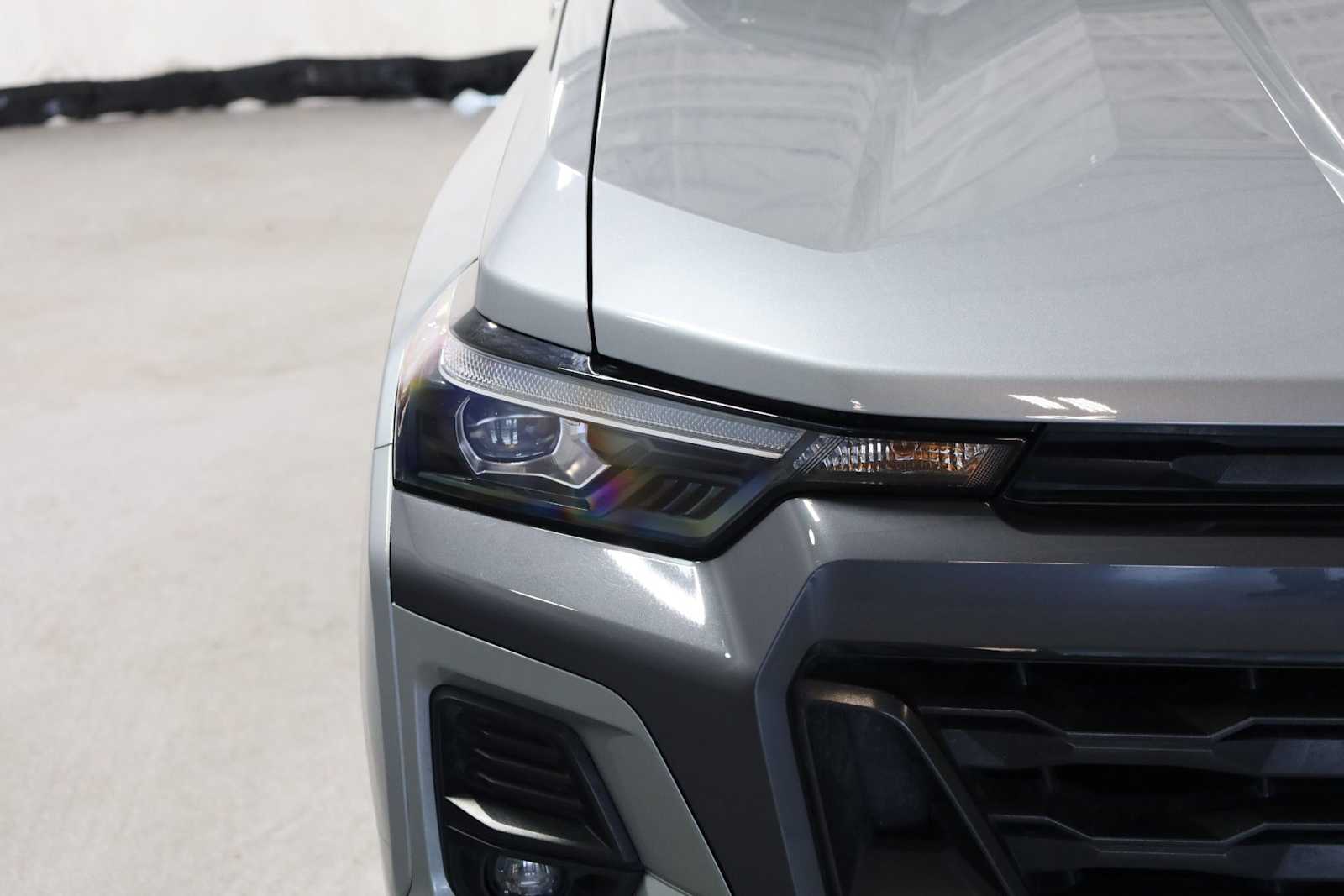 Thumbnail: 2023 Chevrolet Colorado - 15