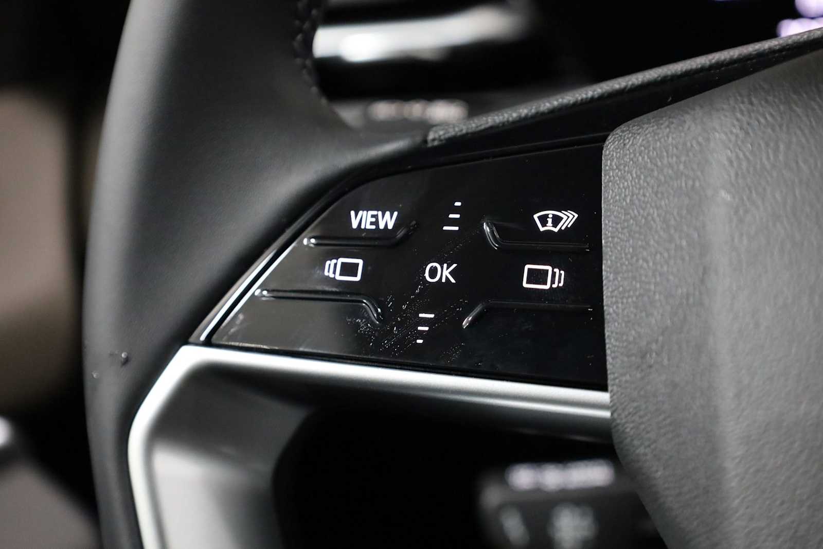 Thumbnail: 2025 Audi Q5 - 25