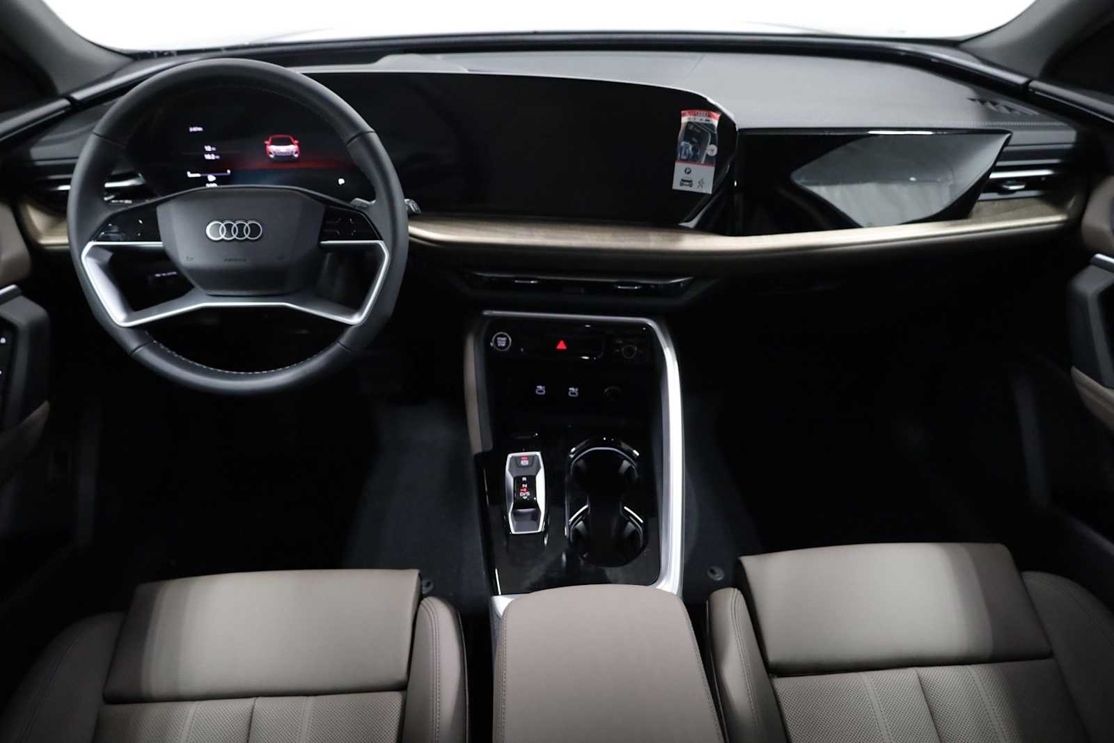 Thumbnail: 2025 Audi Q5 - 24