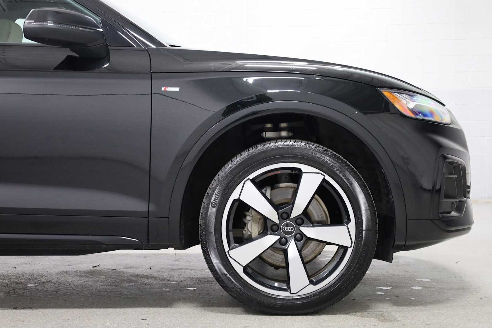 Thumbnail: 2023 Audi Q5 - 11
