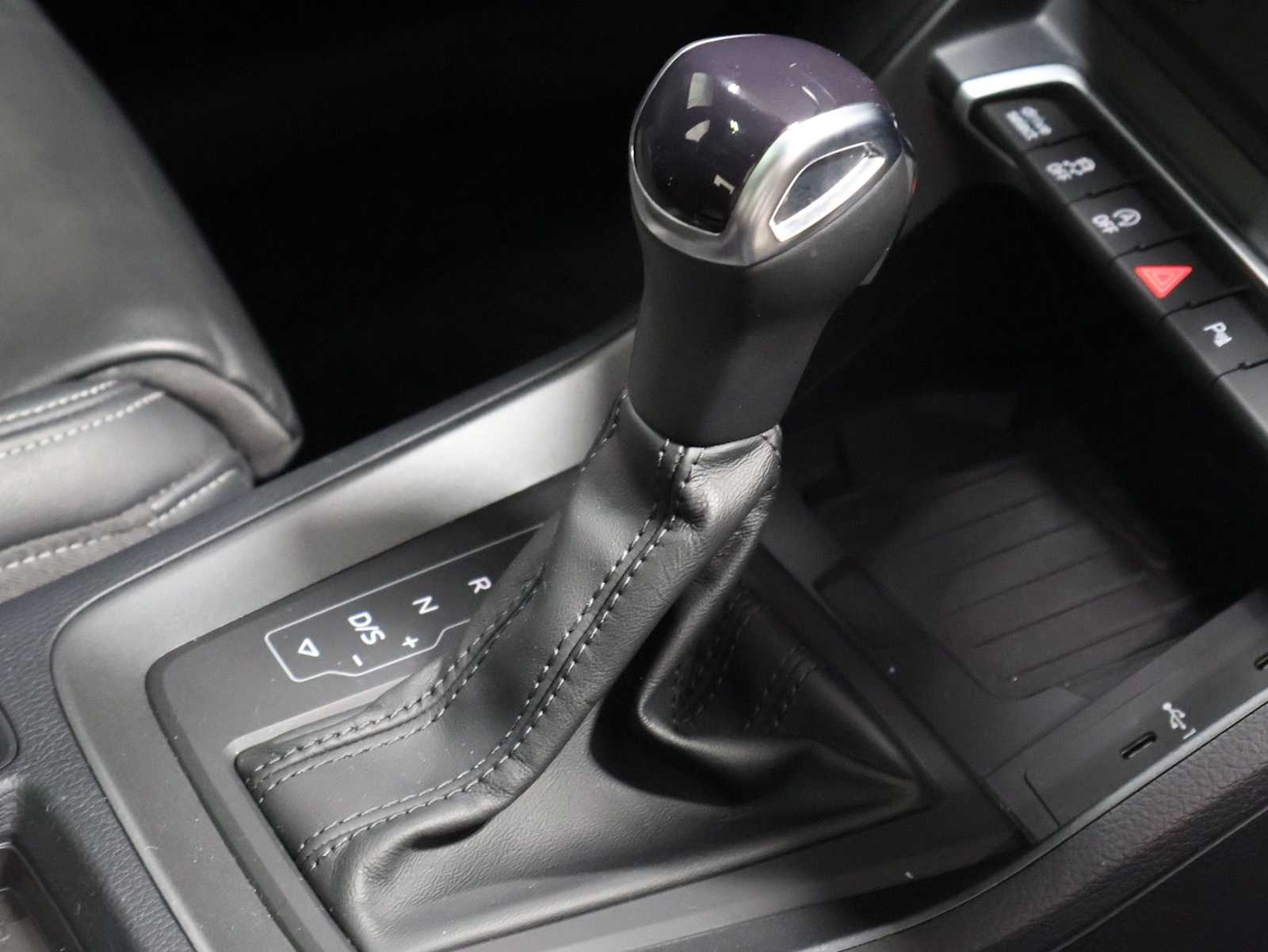 Thumbnail: 2024 Audi Q3 - 19