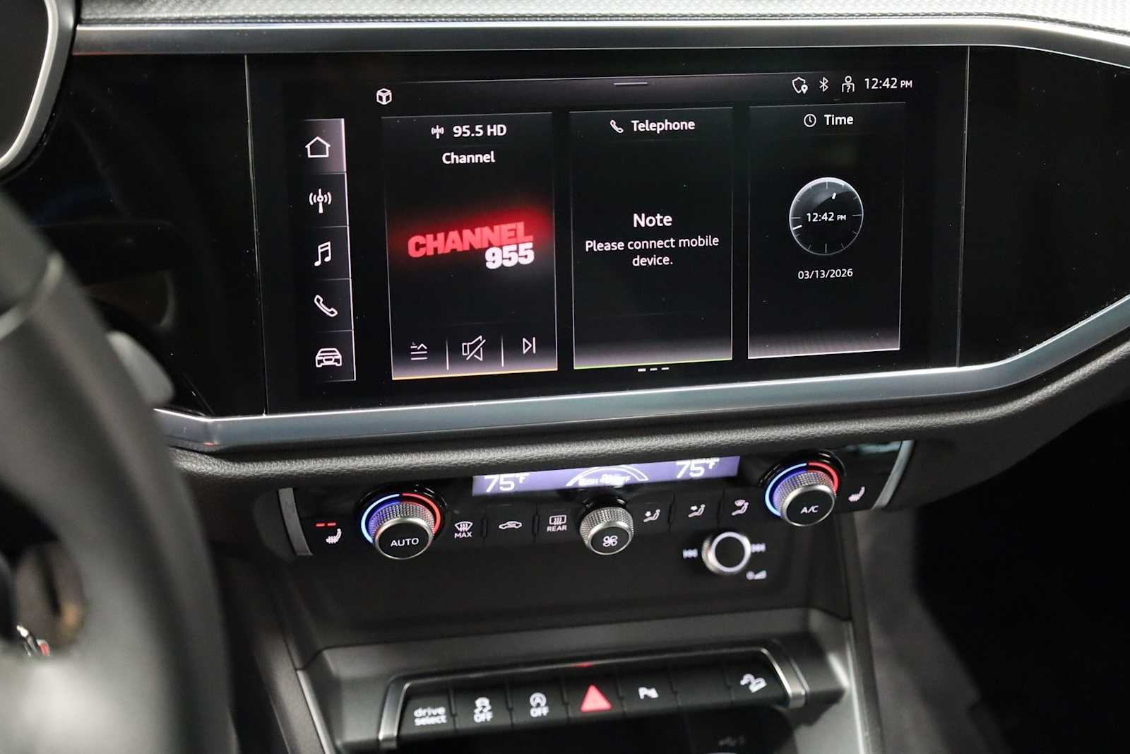 Thumbnail: 2025 Audi Q3 - 29