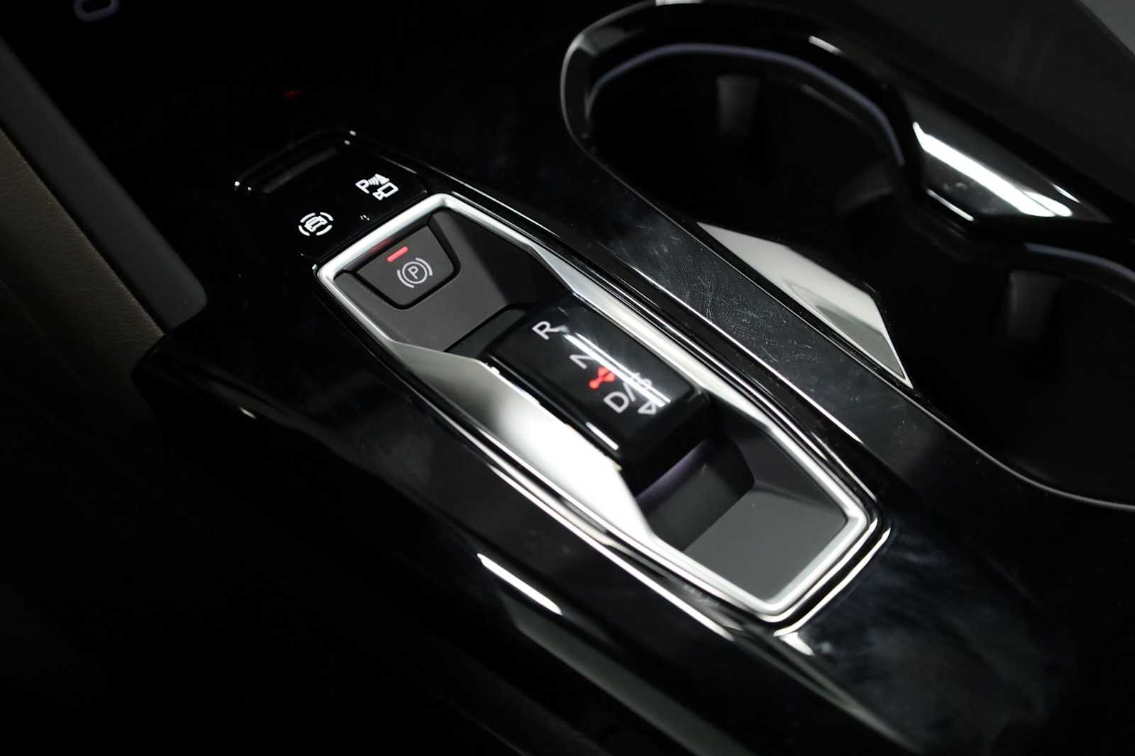 Thumbnail: 2025 Audi Q5 - 27