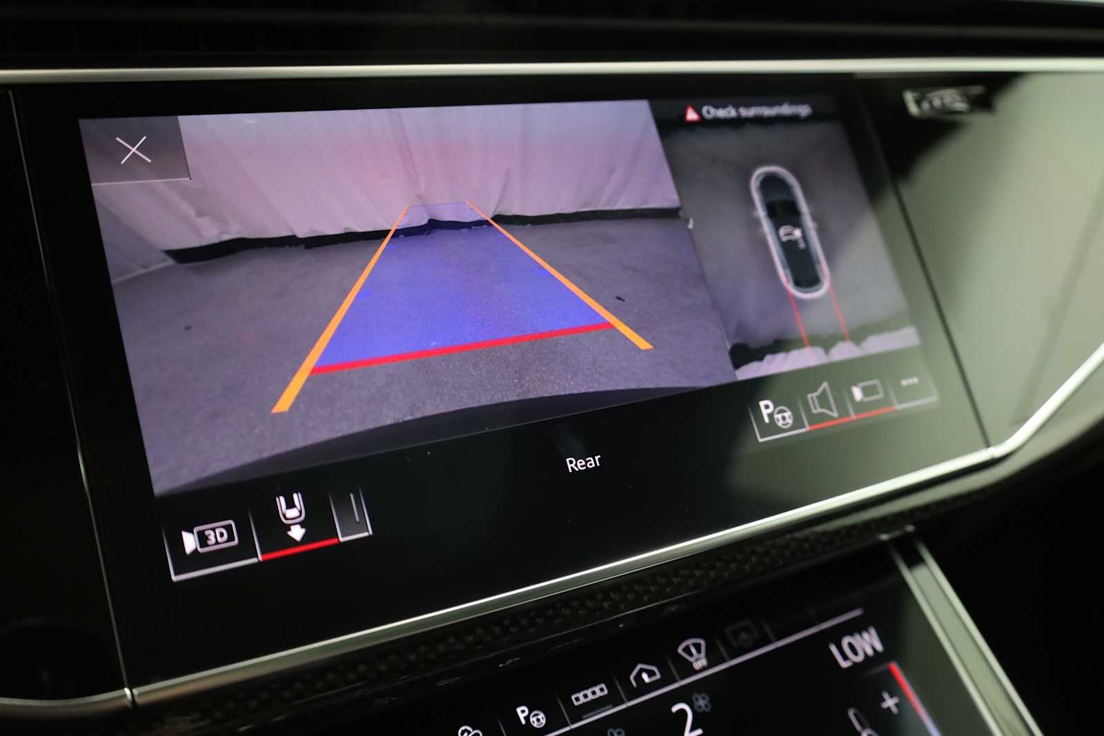 2023 Audi SQ8 Premium Plus photo 4