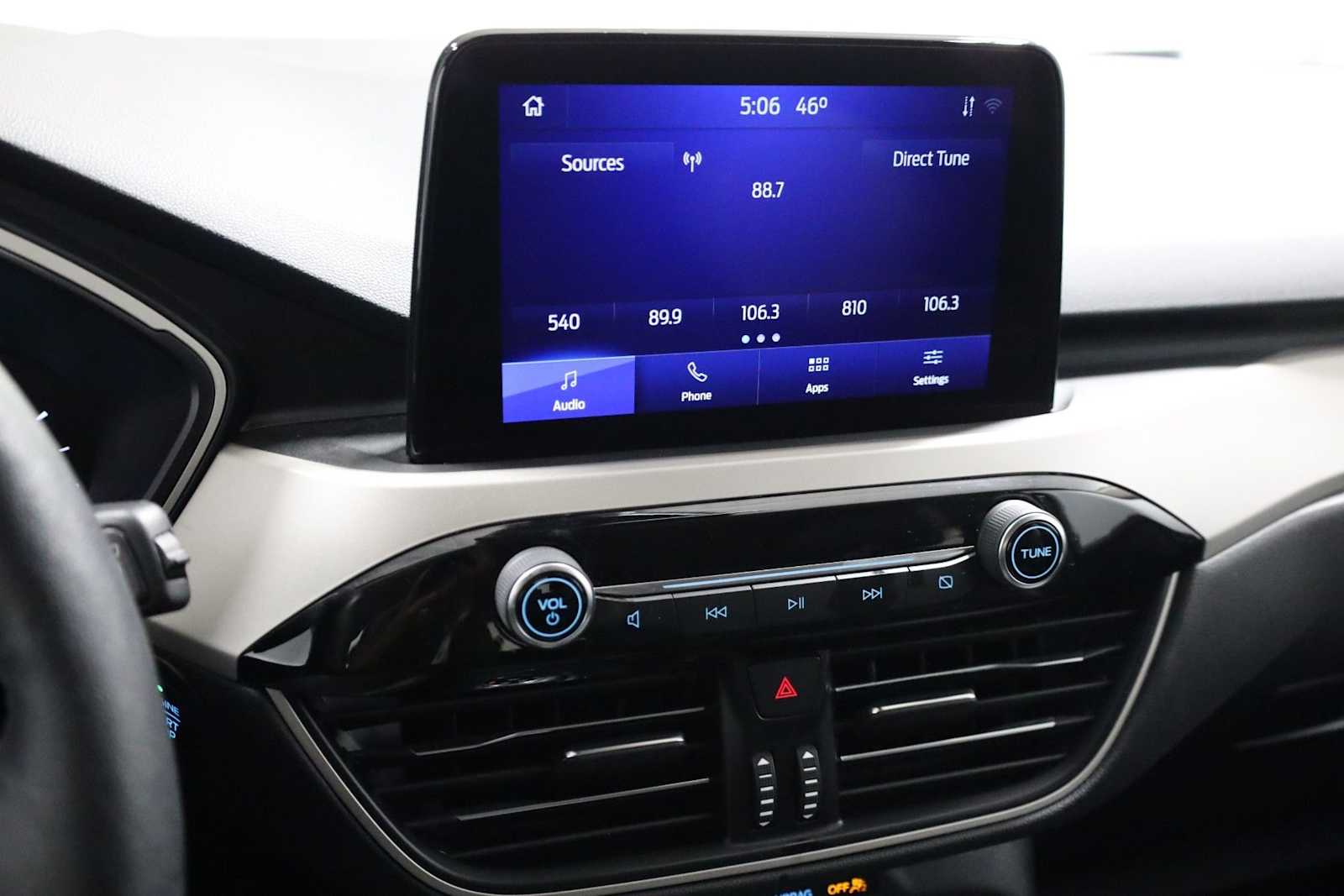 Thumbnail: 2020 Ford Escape - 29