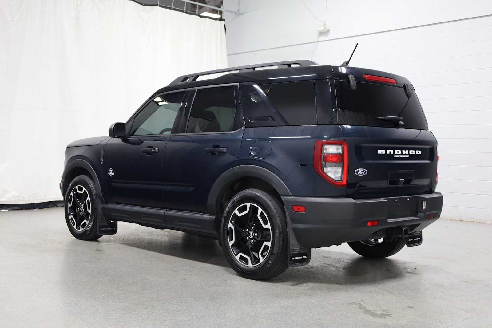 Thumbnail: 2023 Ford Bronco Sport - 3