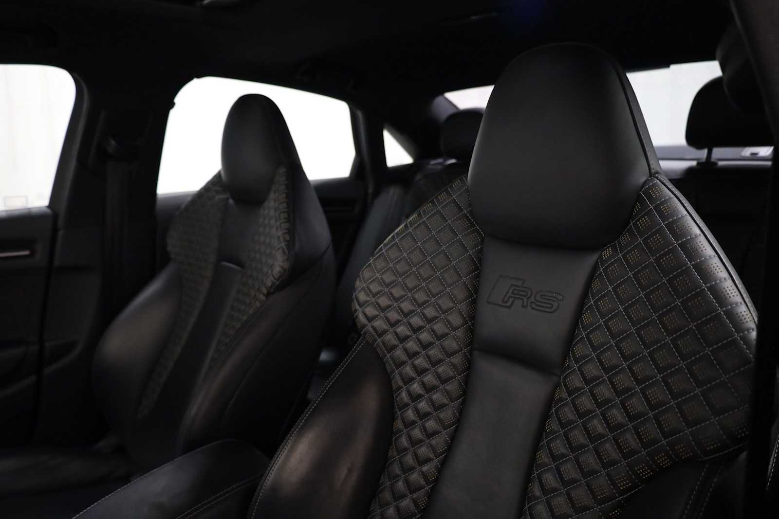 Thumbnail: 2018 Audi RS 3 - 19