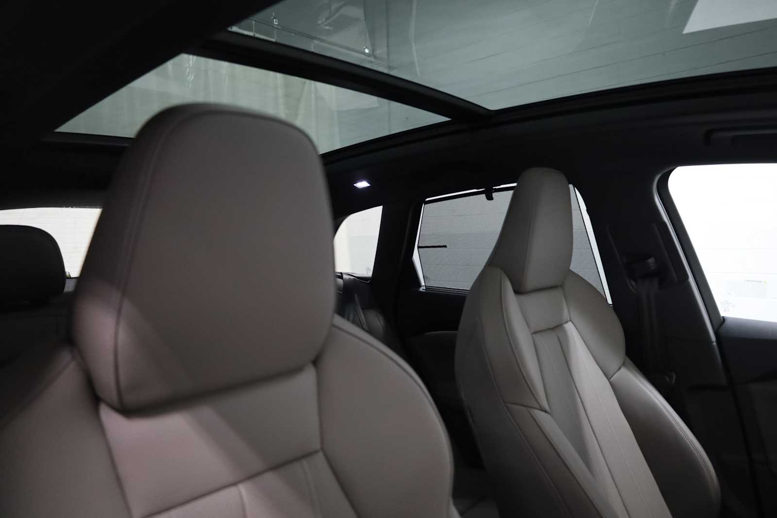 Thumbnail: 2025 Audi Q5 - 20