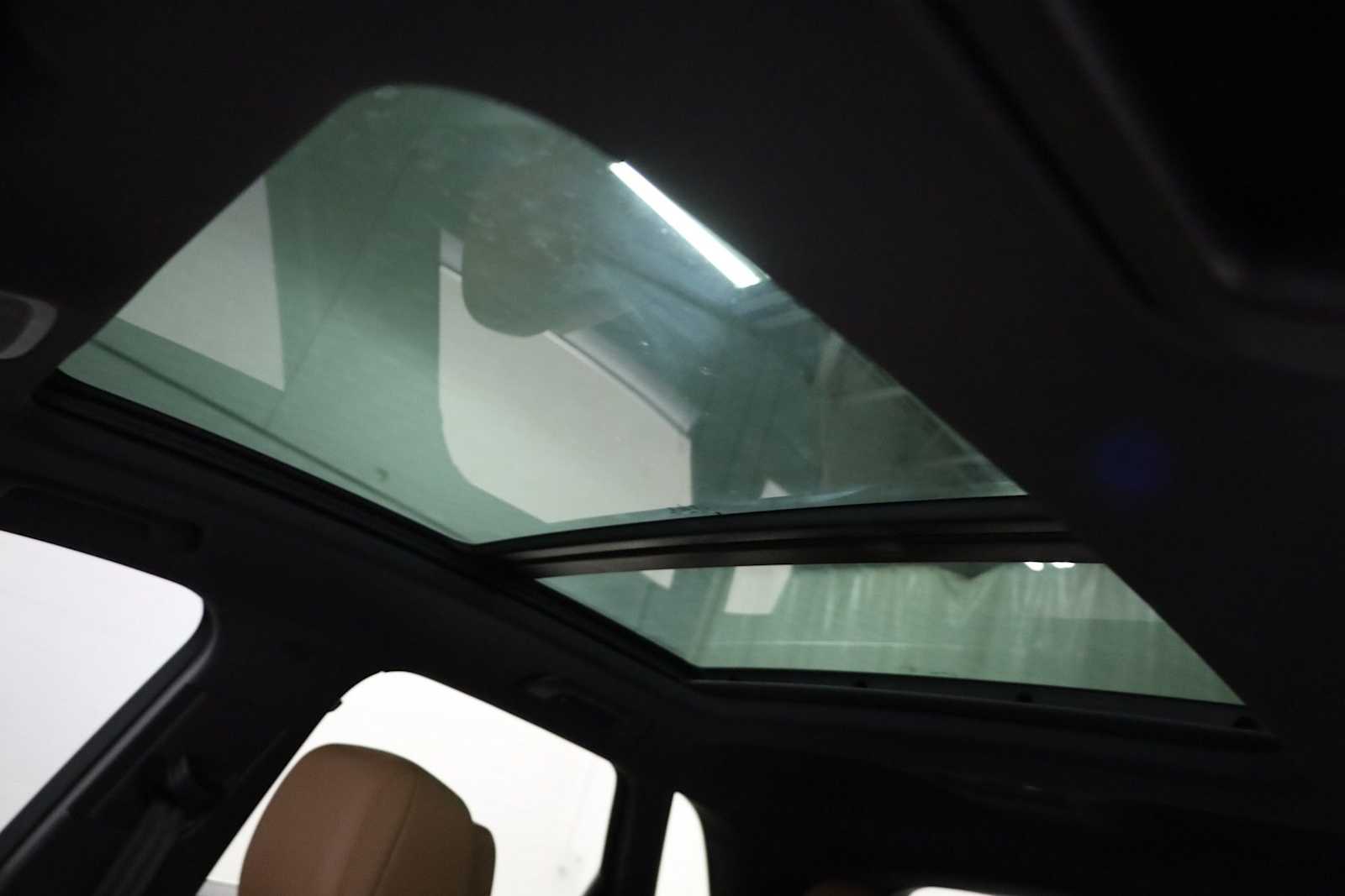 Thumbnail: 2023 Audi Q3 - 19