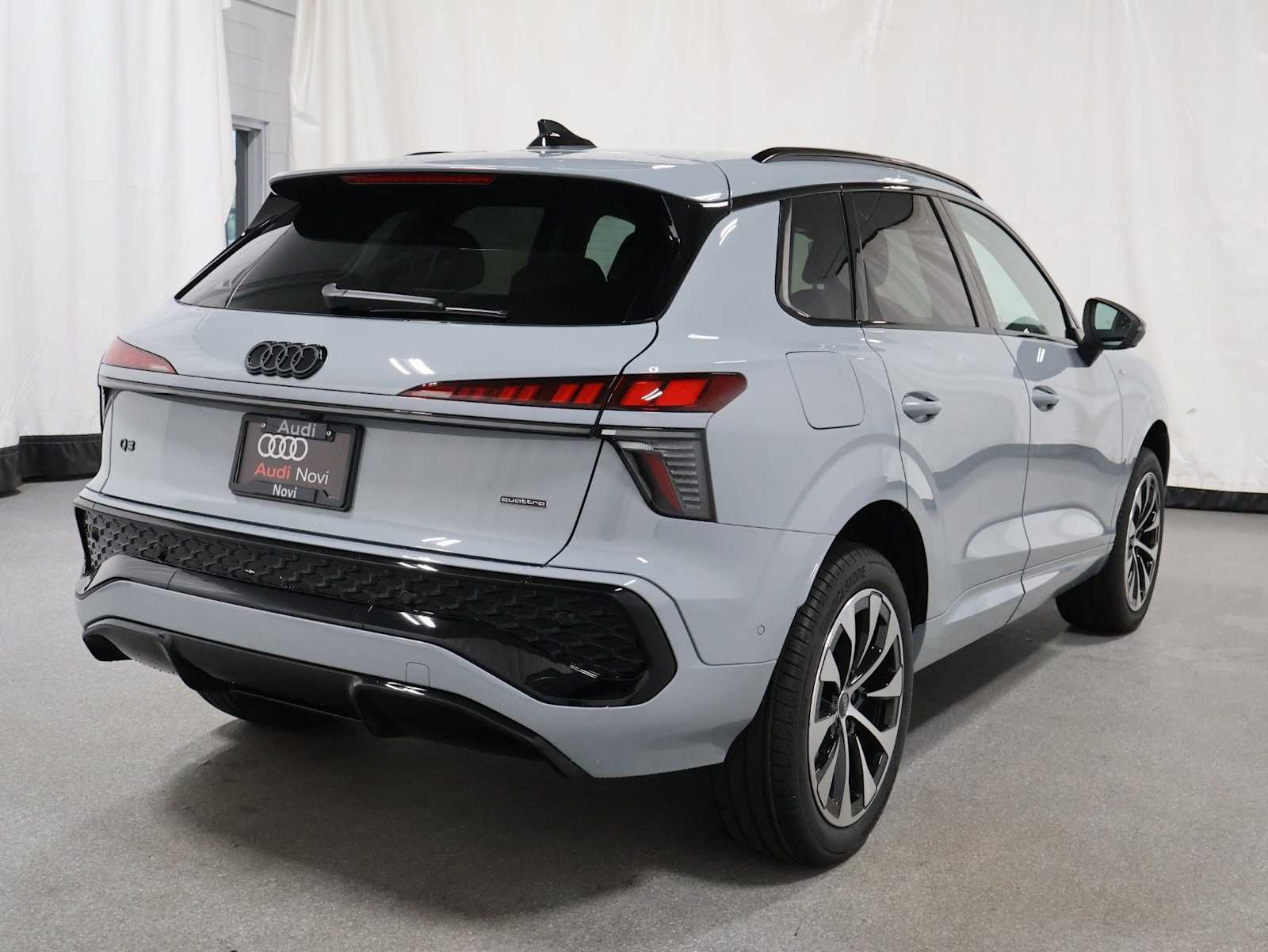 Thumbnail: 2026 Audi Q3 - 9
