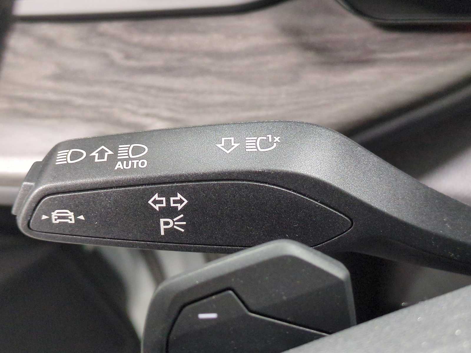 Thumbnail: 2025 Audi Q5 - 21