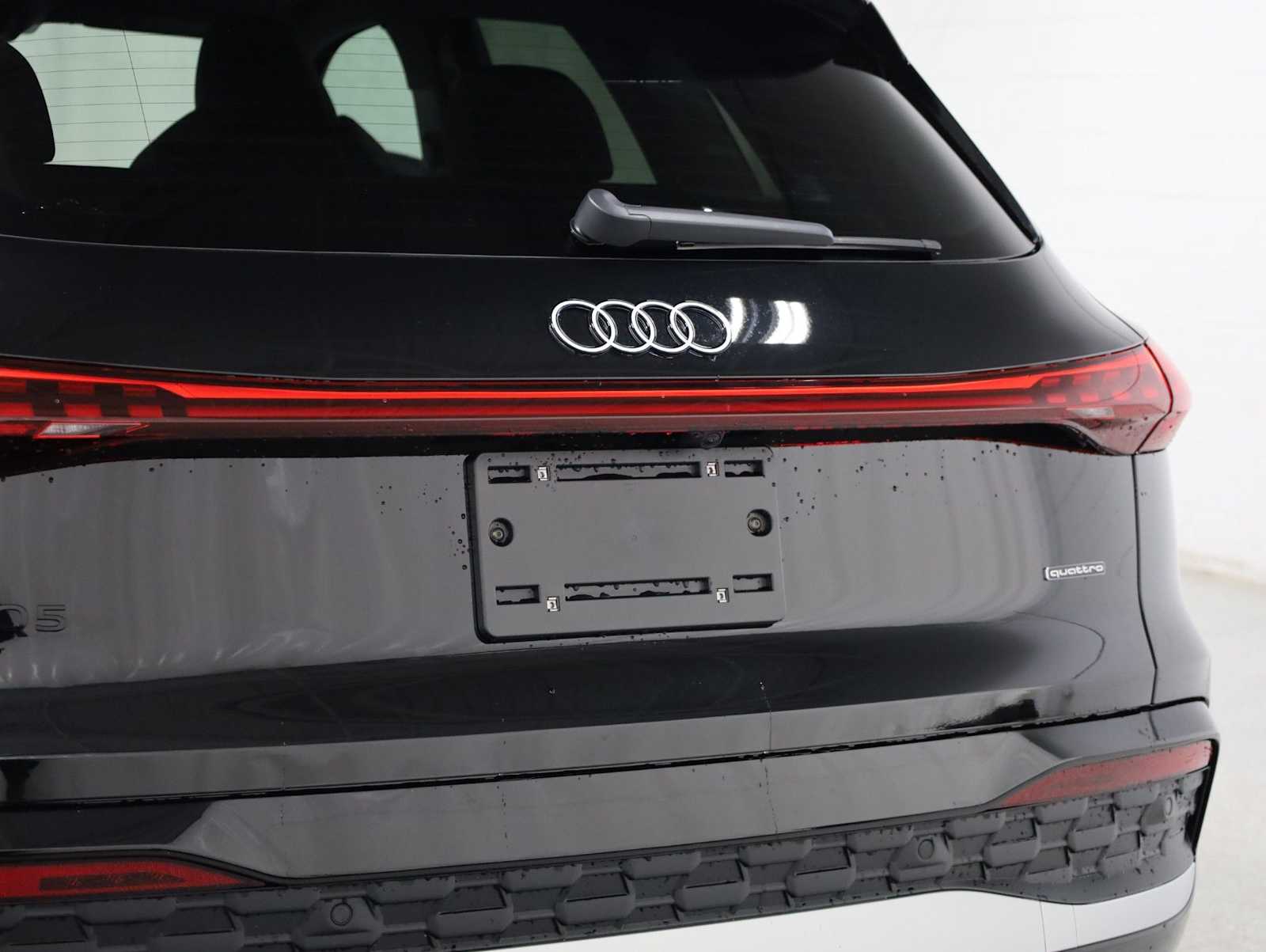 Thumbnail: 2026 Audi Q5 - 8