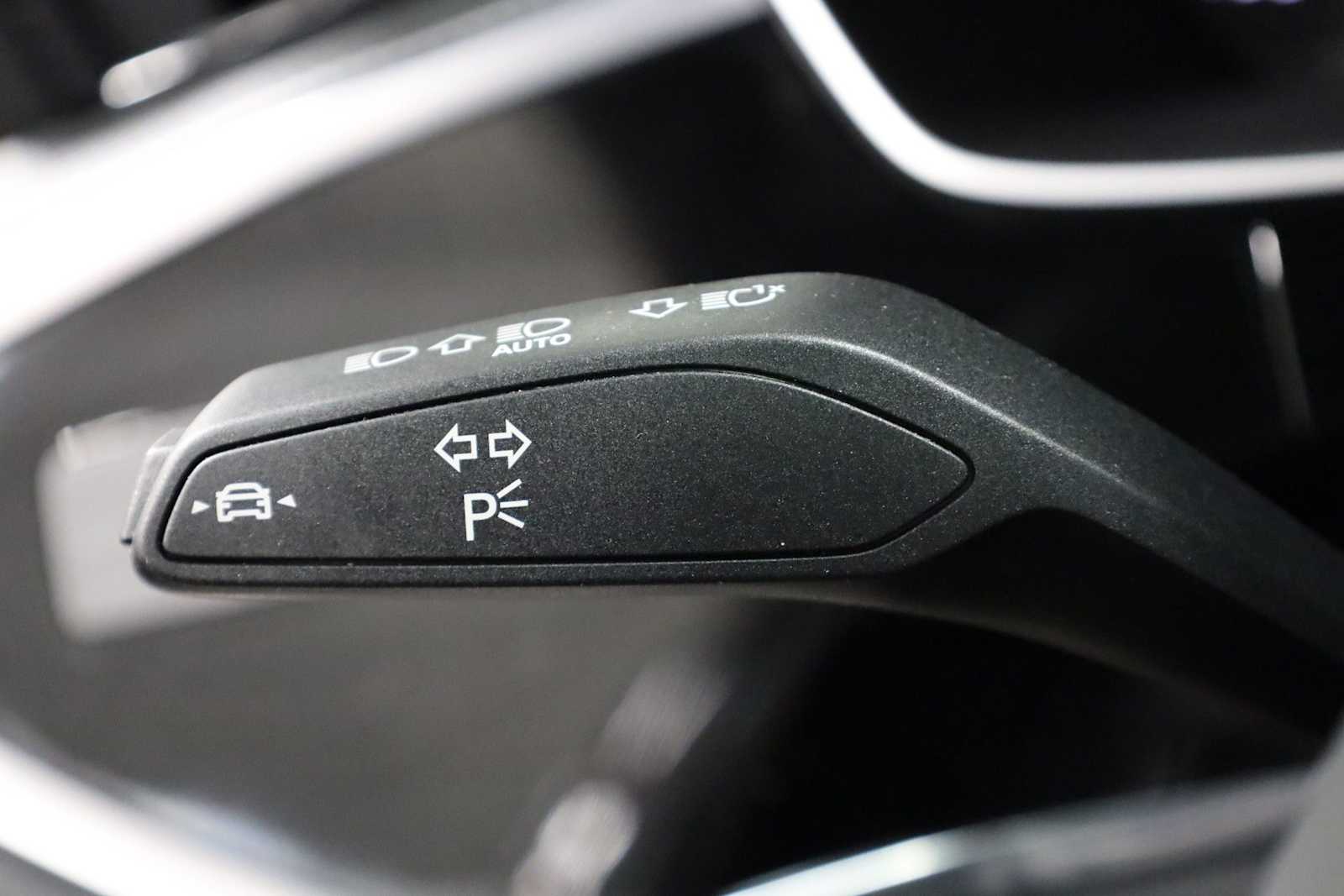 Thumbnail: 2025 Audi Q3 - 28