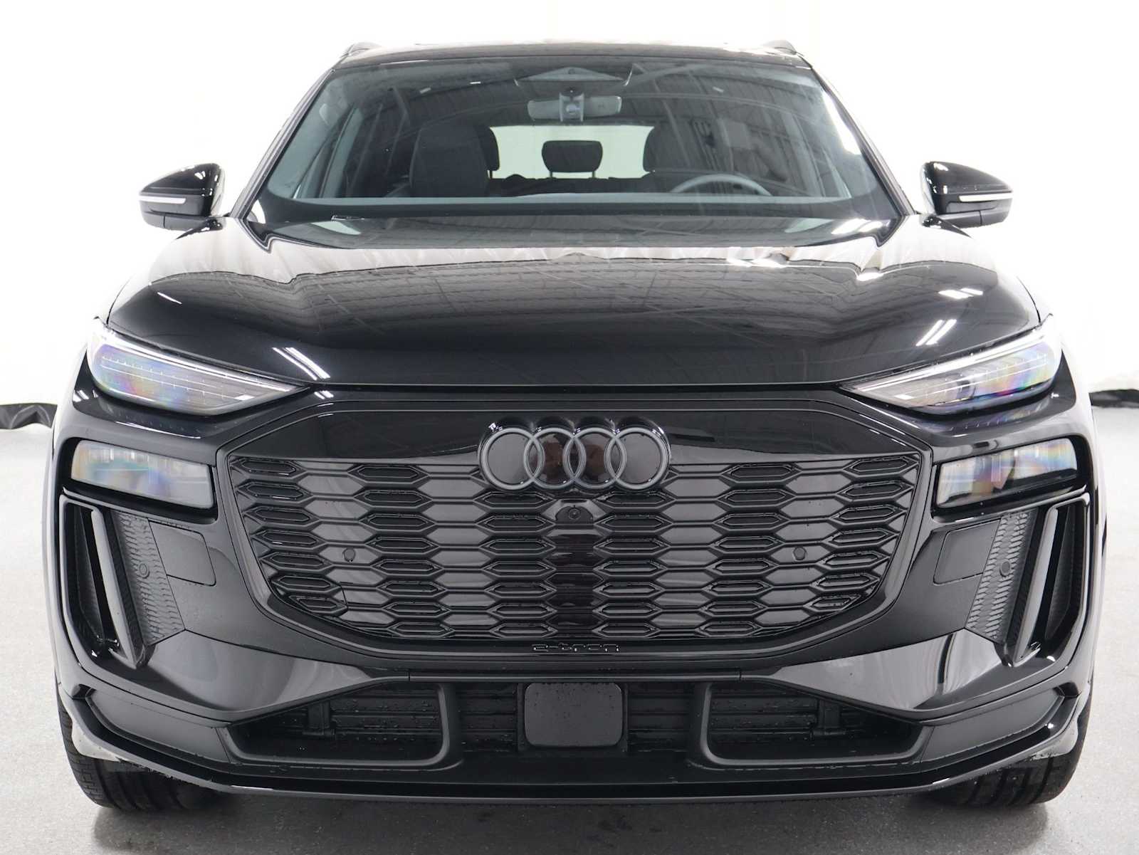 Thumbnail: 2027 Audi Q6 e-tron - 13