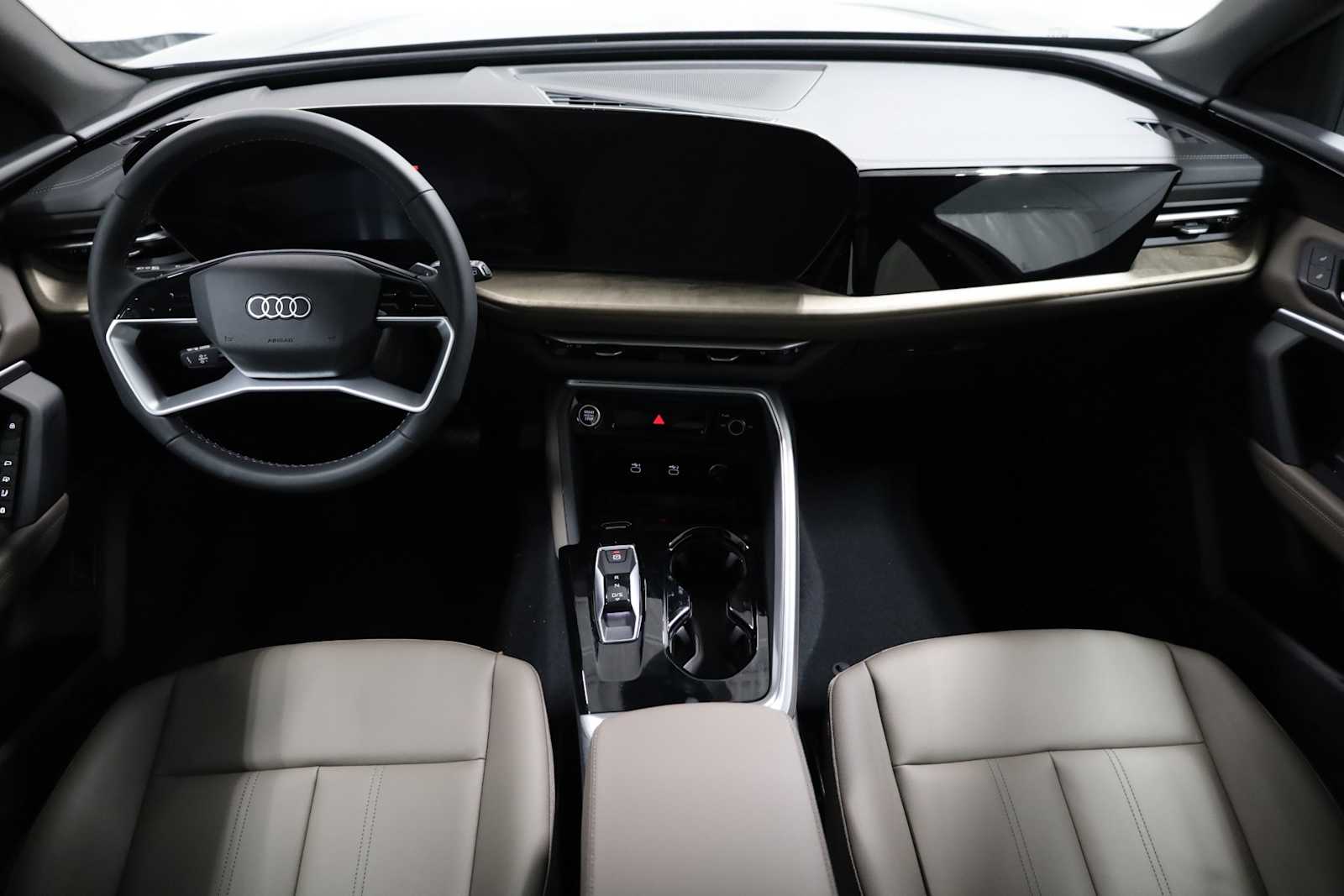 Thumbnail: 2025 Audi Q5 - 23