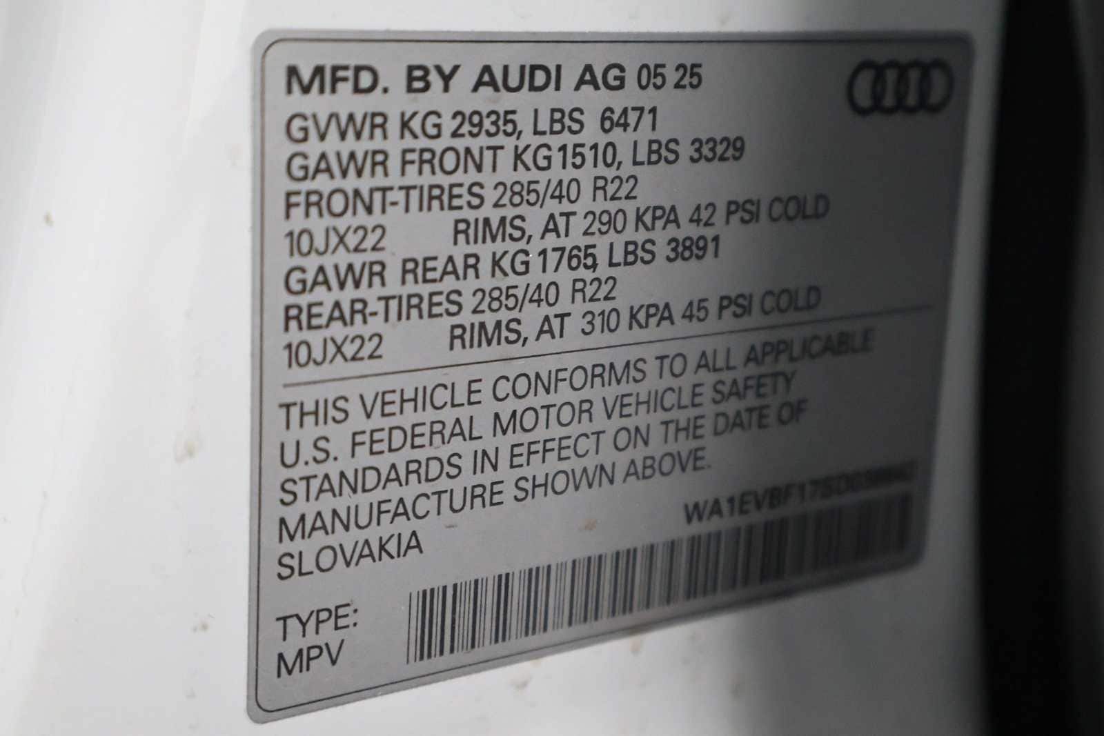 Thumbnail: 2025 Audi Q8 - 42