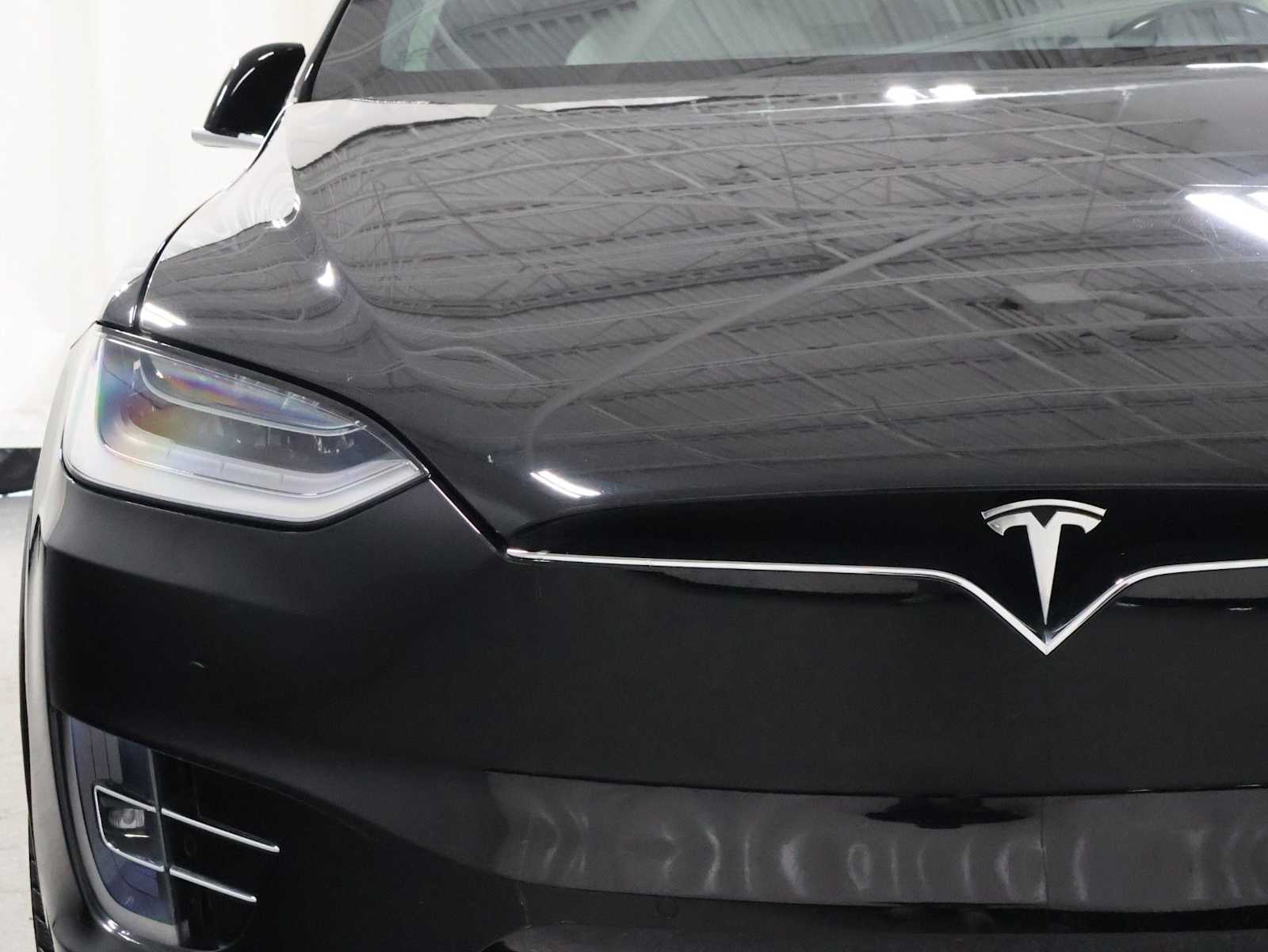 Thumbnail: 2021 Tesla Model X - 15