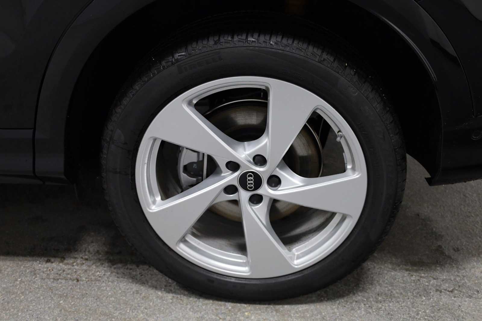 Thumbnail: 2025 Audi Q5 - 36