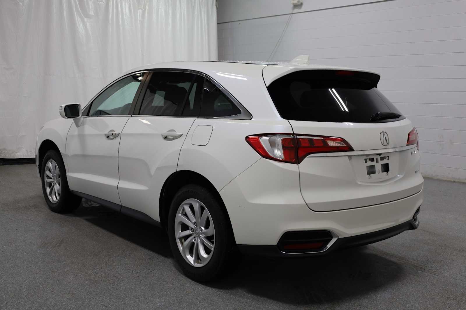 2017 Acura RDX Technology photo 3