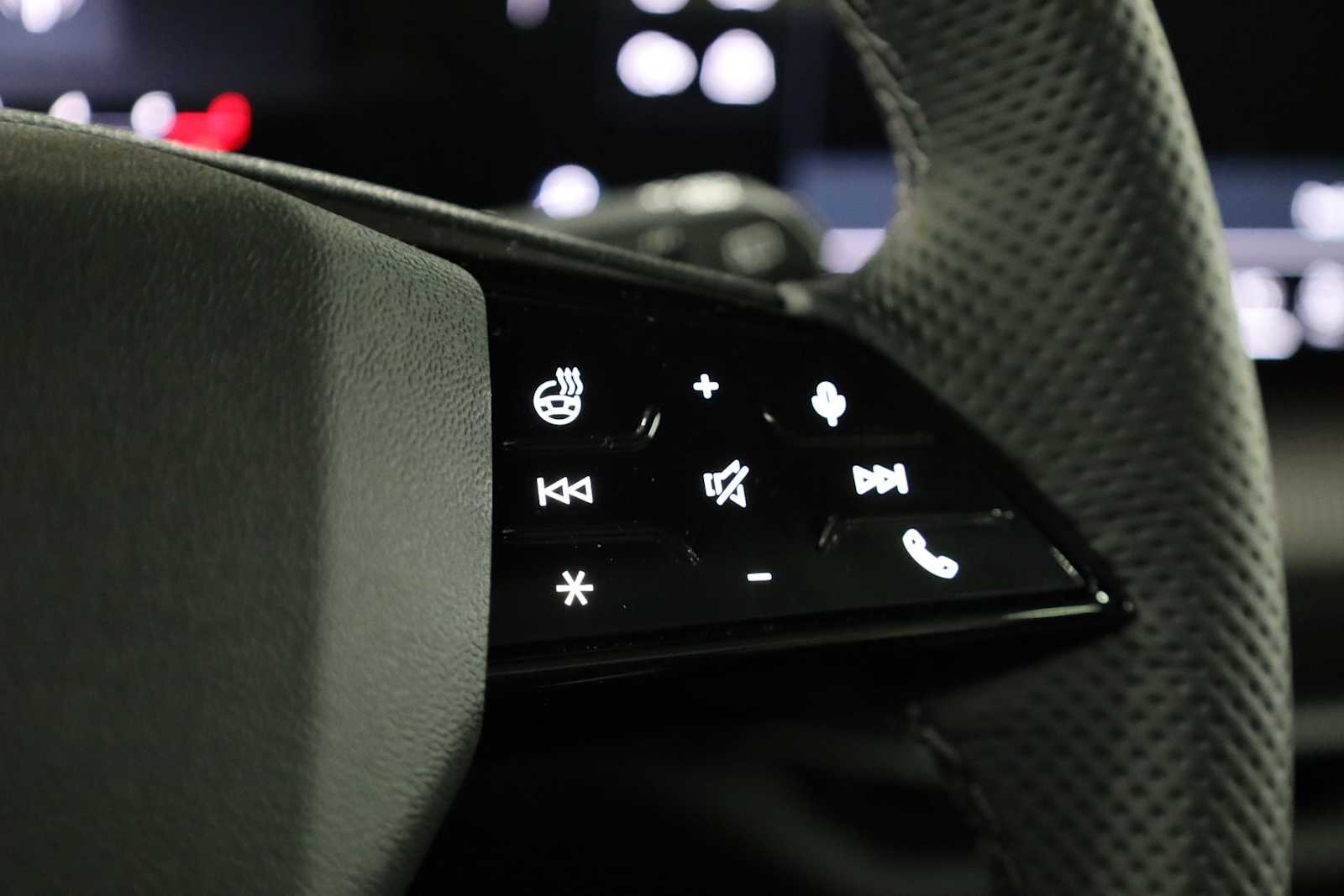 Thumbnail: 2025 Audi SQ5 - 26