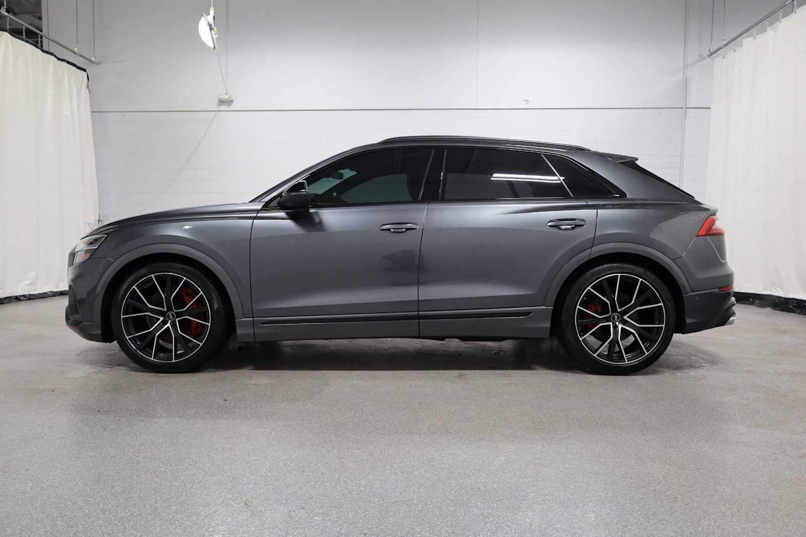 Thumbnail: 2023 Audi SQ8 - 2