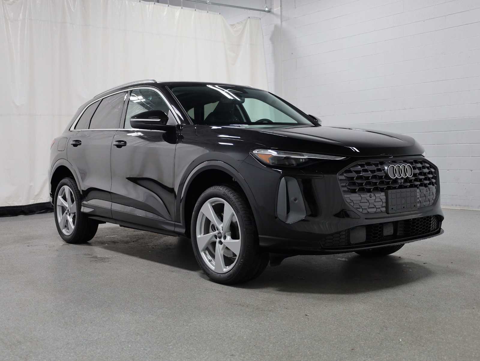 Thumbnail: 2026 Audi Q5 - 13